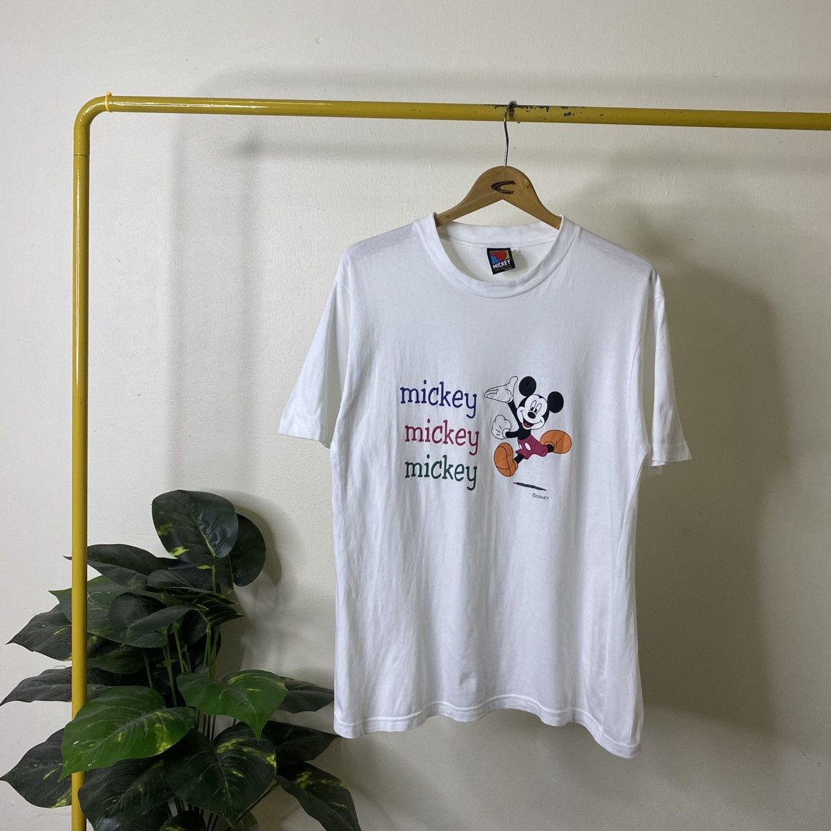 Mickey Mouse Vintage 1990s Disney Mickey Mouse T Shirt Size US M / EU 48-50 / 2 - 1 Thumbnail