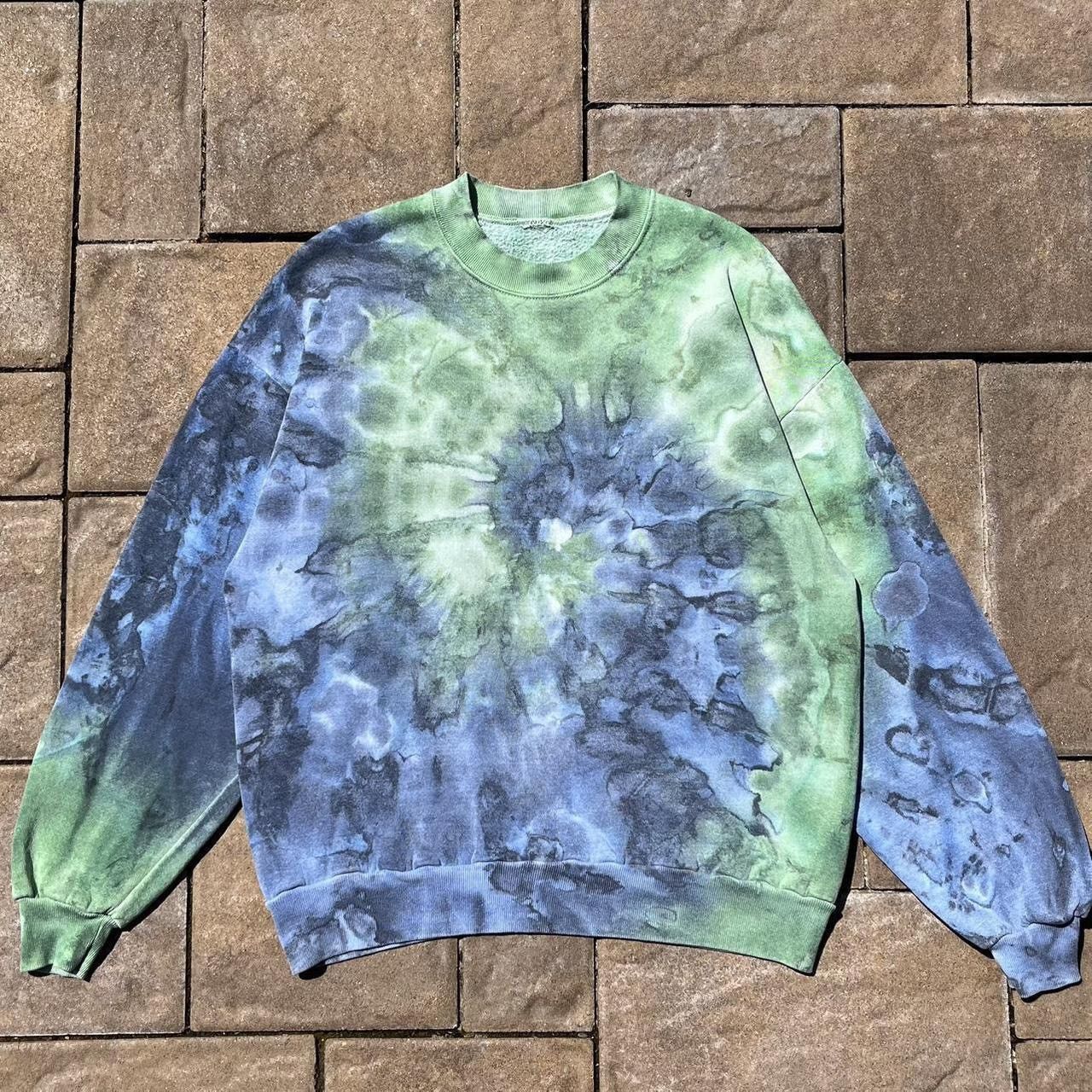 Vintage Vintage Spiral Tie Dye Long Sleeve Crewneck Sweatshirt Size US M / EU 48-50 / 2 - 1 Thumbnail