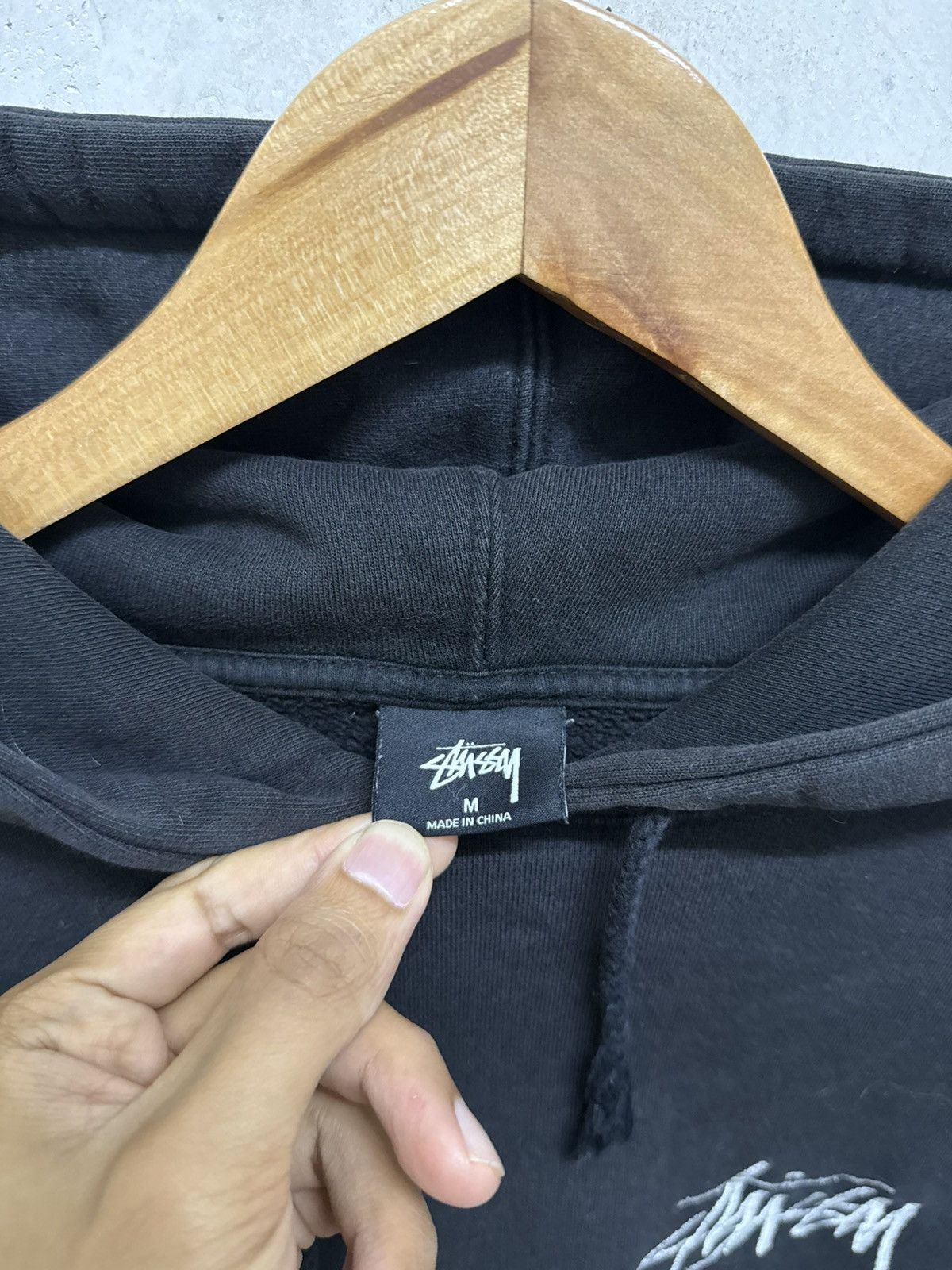 Stussy 2000s Distressed Stussy Signature Sun Faded Hoodie Size US M / EU 48-50 / 2 - 5 Thumbnail