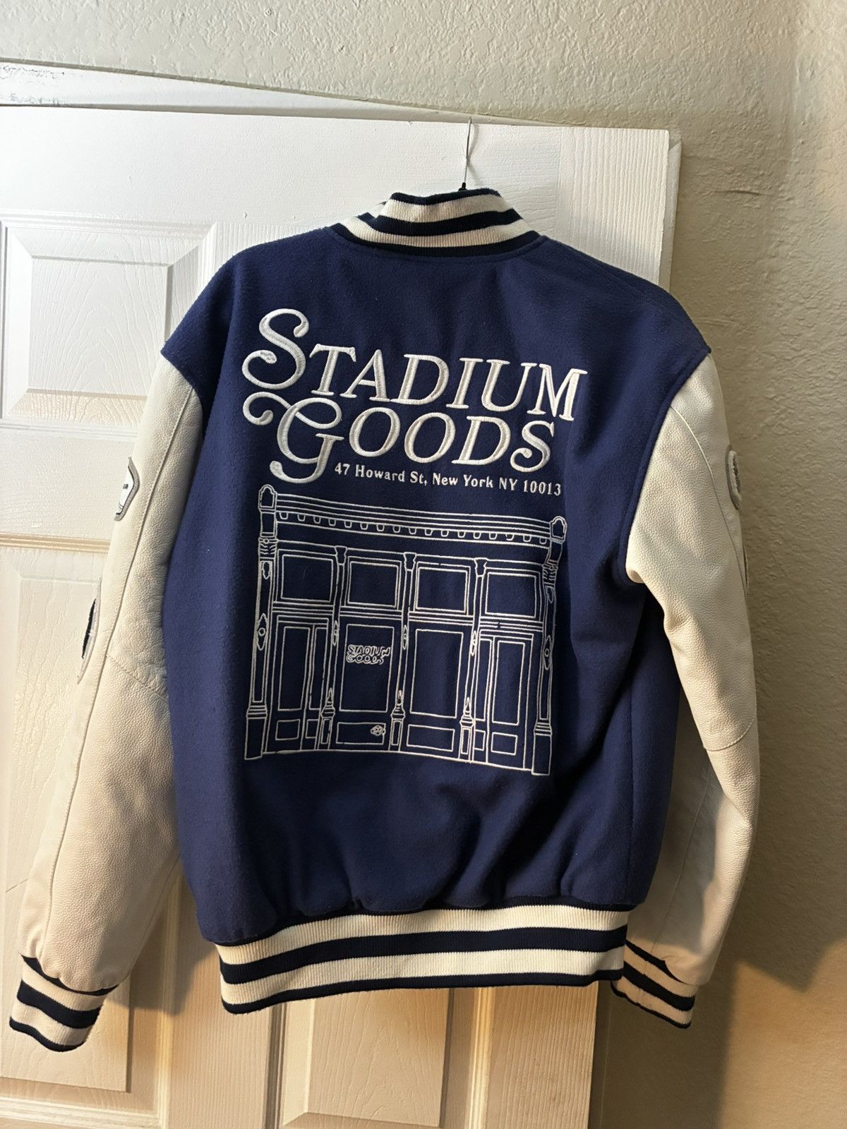 Stadium Goods Stadium Goods Varsity Jacket Navy and Creme/White Size US M / EU 48-50 / 2 - 2 Thumbnail