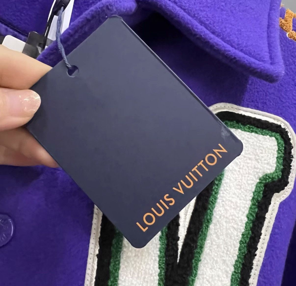 Louis Vuitton Louis Vuitton Color-block Spliced Letter Baseball Jacket J41 Size US M / EU 48-50 / 2 - 5 Thumbnail