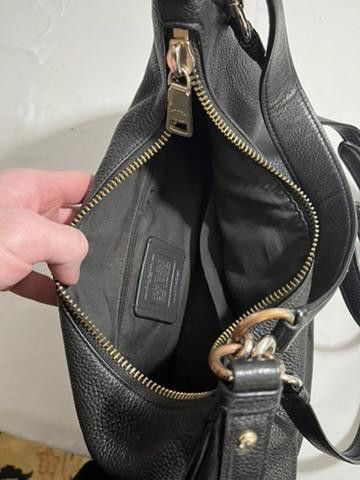 Coach Coach Black Leather Shoulder Bag Size ONE SIZE - 9 Thumbnail