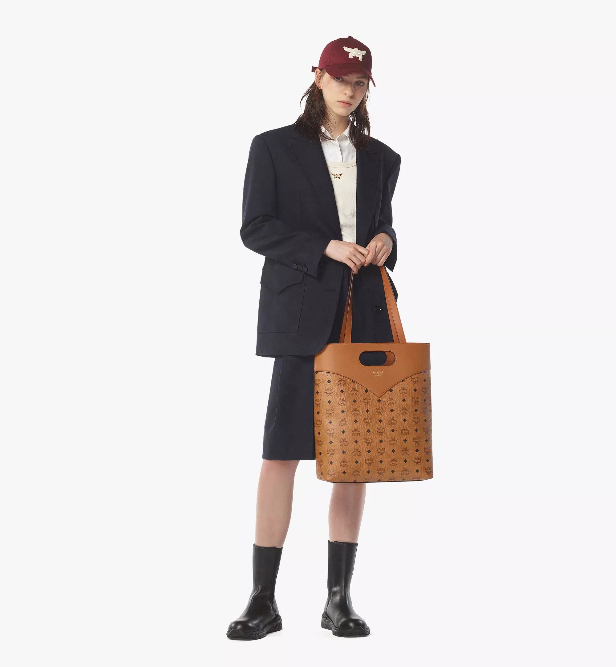 MCM o1mt1gz0725 Size: OS / Tote Large Bag in Brown Size ONE SIZE - 2 Thumbnail