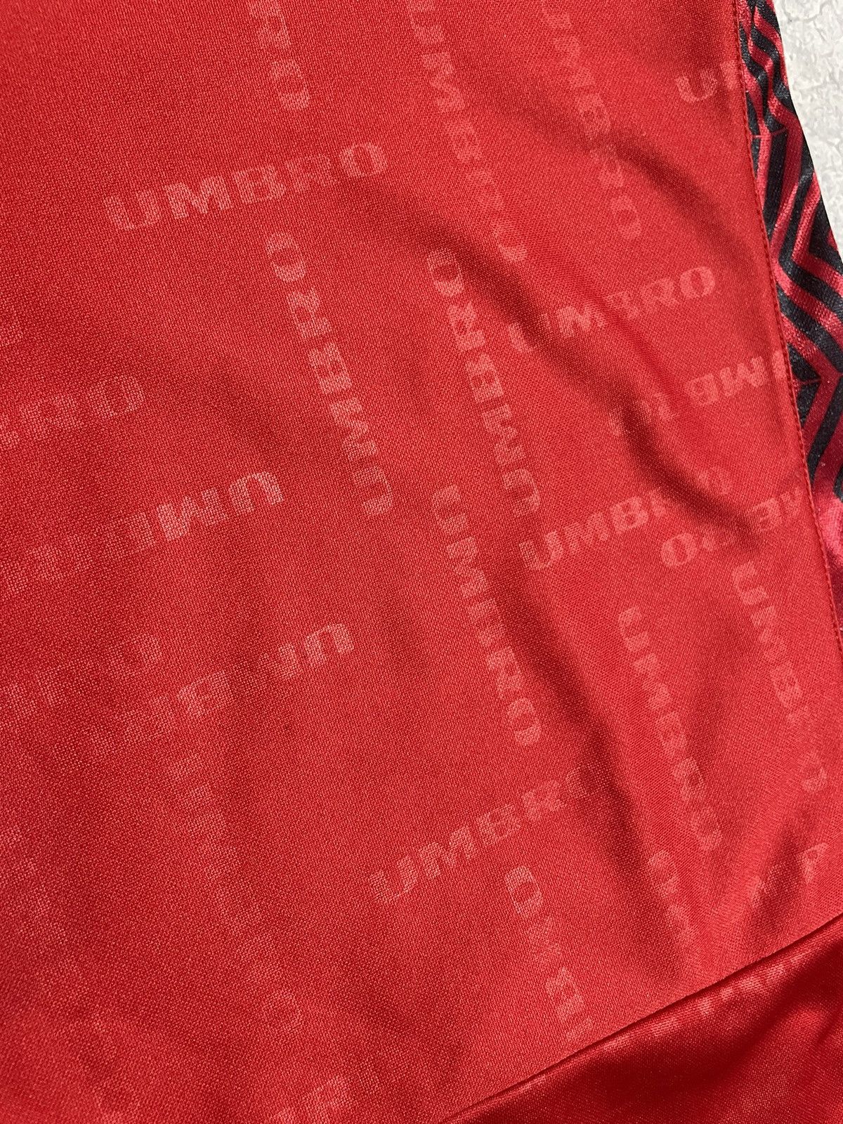 Umbro Vintage 90s Retro T-Shirt Stripes Umbro Big Logo Y2K Size US L / EU 52-54 / 3 - 7 Thumbnail