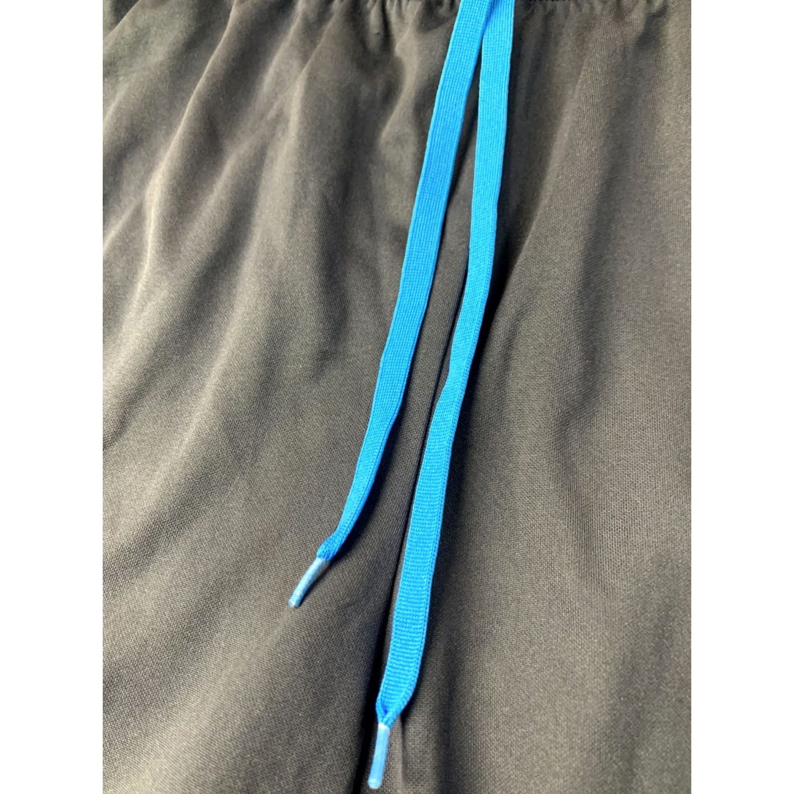 Nike Nike Dri-Fit Academy Original 2018 Men Training Football Shorts M Blue Nike Dri-Fit Academy Short Men M Blue Football Training 2018 Size US 31 - 3 Thumbnail