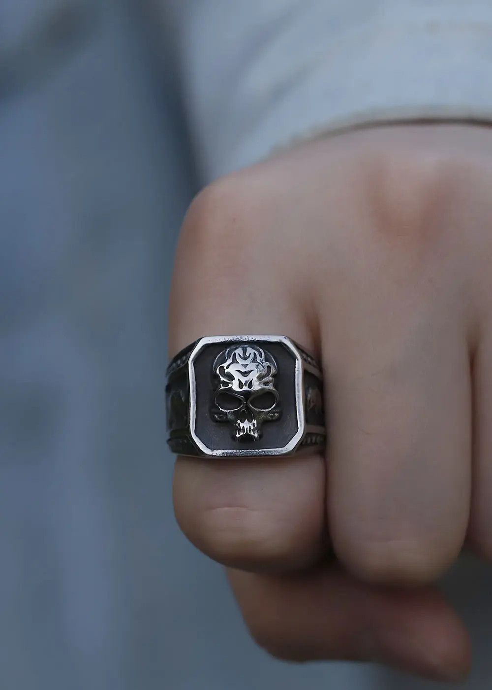 Japanese Brand × Jewelry × Vintage Y2K Stainless Steel Skull Punk Ring Size ONE SIZE - 1 Thumbnail