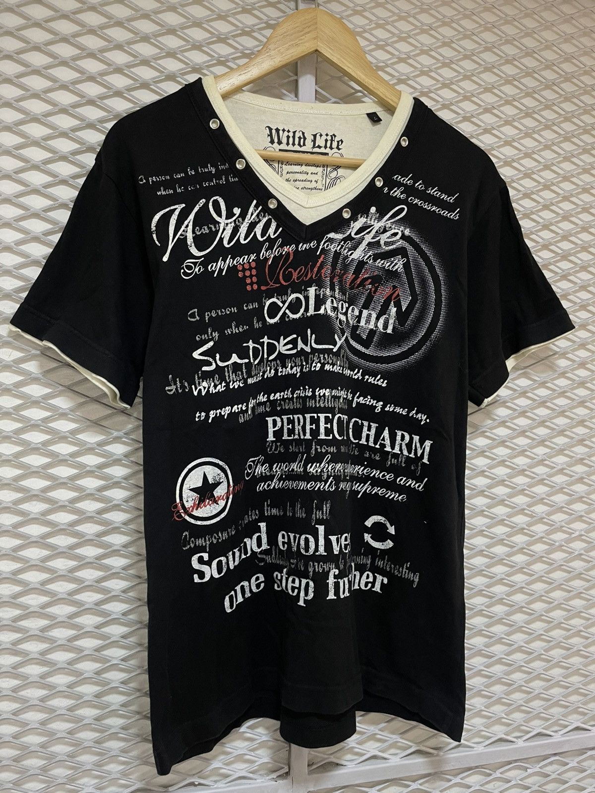 Le Grande Bleu (L.G.B.) Japanese Wild Life Y2K Style Tshirt Size US L / EU 52-54 / 3 - 2 Thumbnail