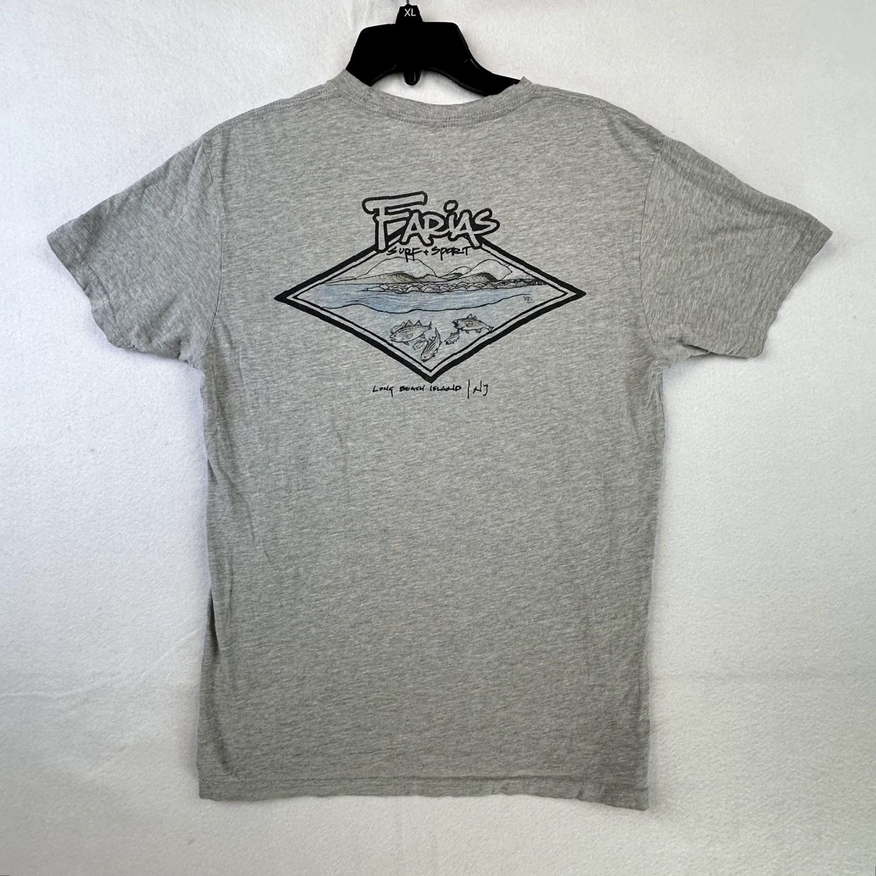 Vintage Farias Surf & Sport Shirt Mens M Gray Graphic Print Beach Fish Tee Short Sleeve Crew Neck Modern 90s? Wait. Size US M / EU 48-50 / 2 - 5 Thumbnail