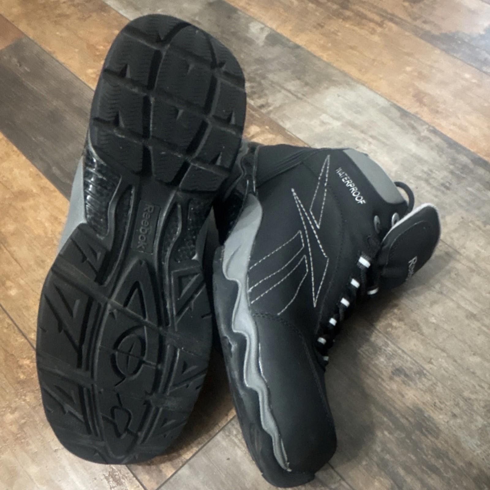Reebok Reebok RB1068 Waterproof Work Boots ASTM F2413-11 EH Size 11 Size ONE SIZE - 9 Thumbnail