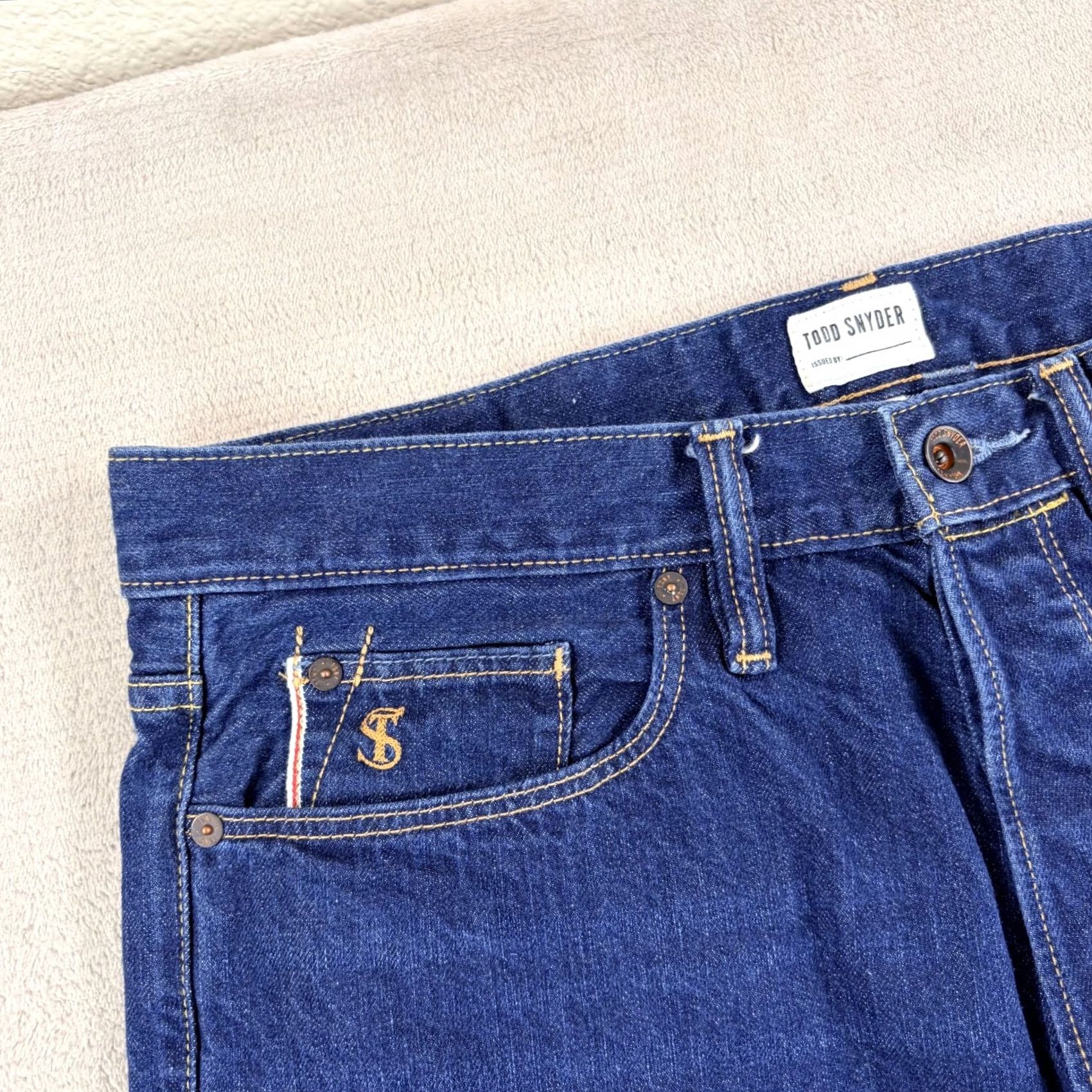 Todd Snyder Todd Snyder Jeans in Blue Wash Mens 34x29 12.5oz Selvedge Denim Classic Fit Straight 5-Pocket Denim Jeans USA Theme Button Closure Regular Waist Size US 34 / EU 50 - 2 Thumbnail