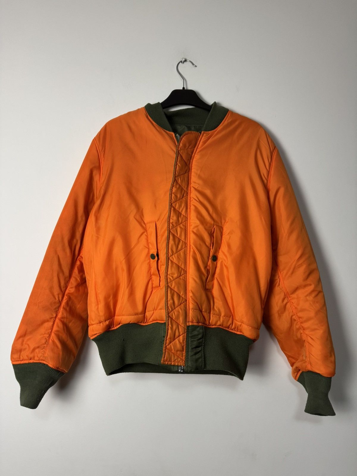 Alpha Industries Alpha Industries MA-1 Bomber Jacket Reversible Olive Vintage Size US M / EU 48-50 / 2 - 14 Thumbnail