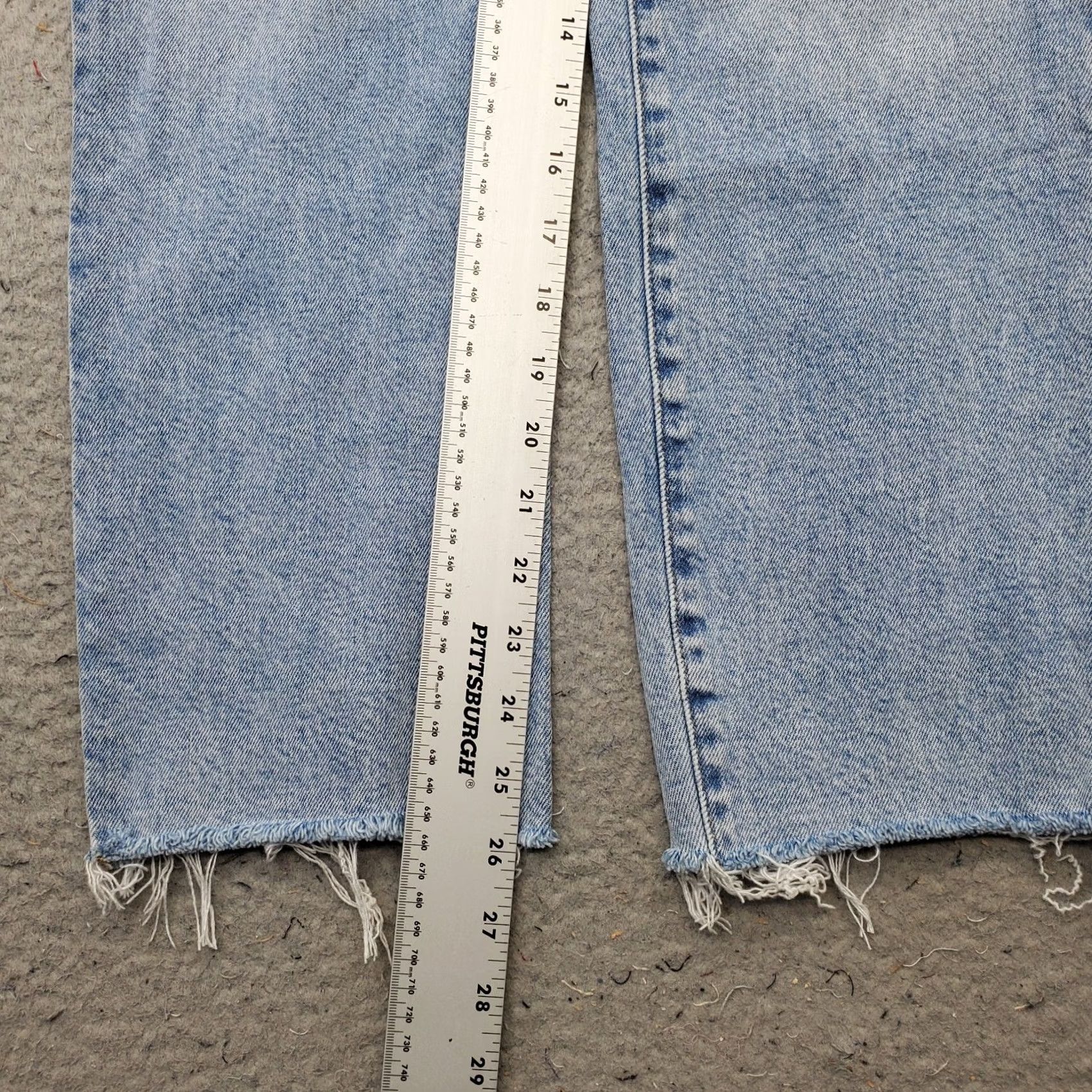 J.Crew J.Crew Essential Jeans Womens 28 Blue Denim Straight 5-Pocket Regular Size: 28 Womens Blue Jeans Size 28" / US 6 / IT 42 - 4 Thumbnail