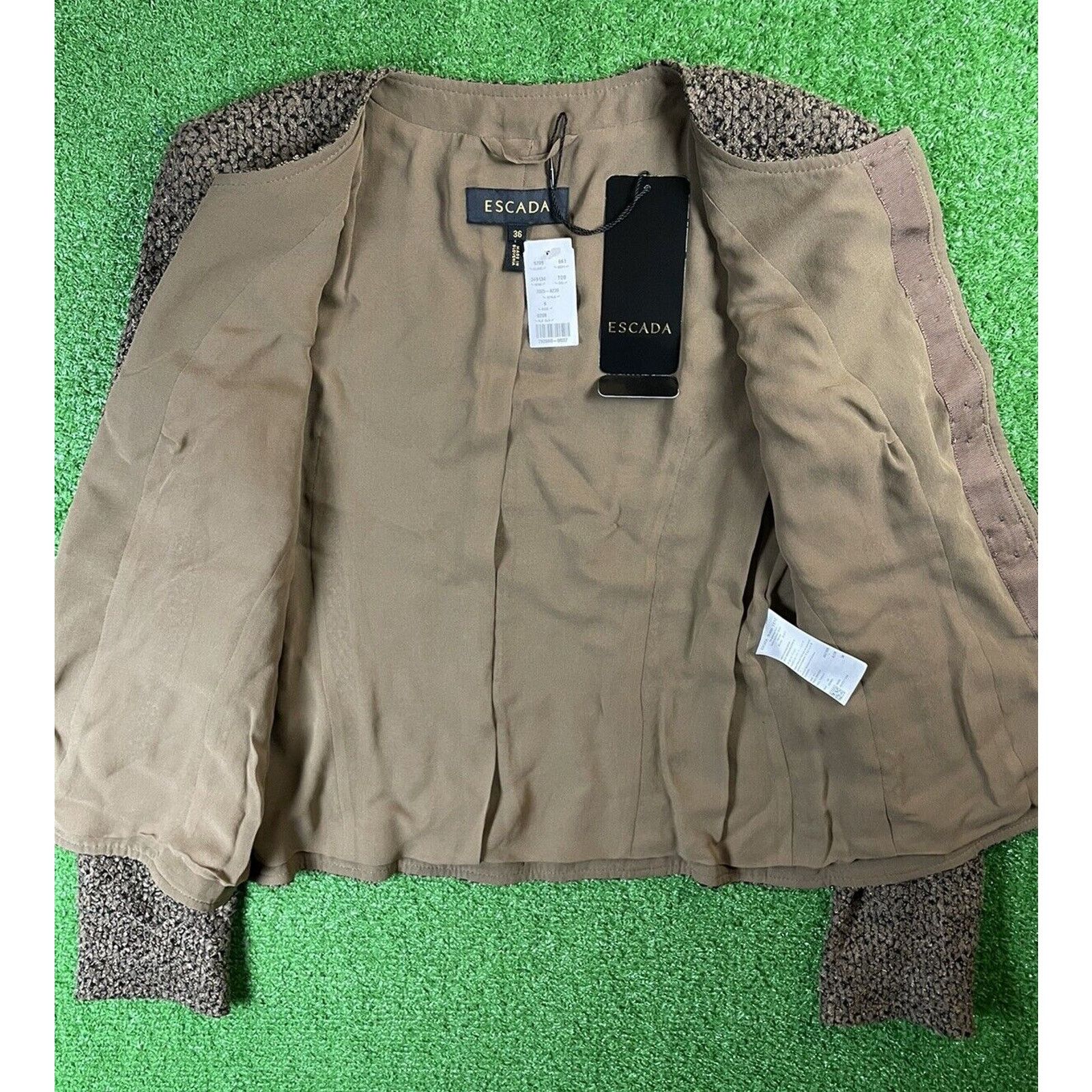 Escada NWT Vintage Escada $1750 RETAIL Beige 36 Small Jacket Top Size S / US 4 / IT 40 - 3 Thumbnail