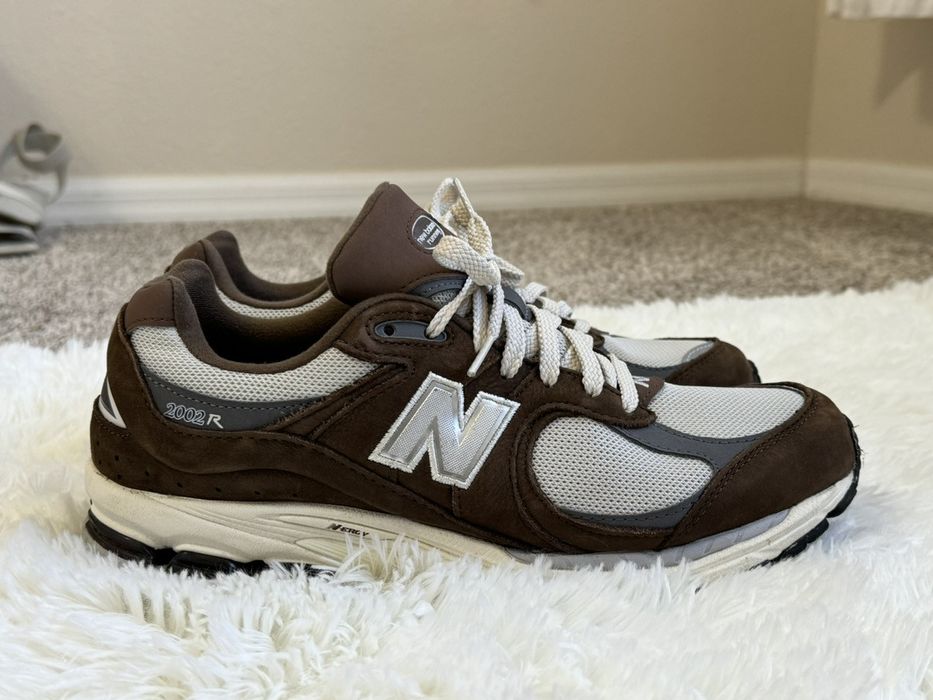 new balance 2002r brown suede