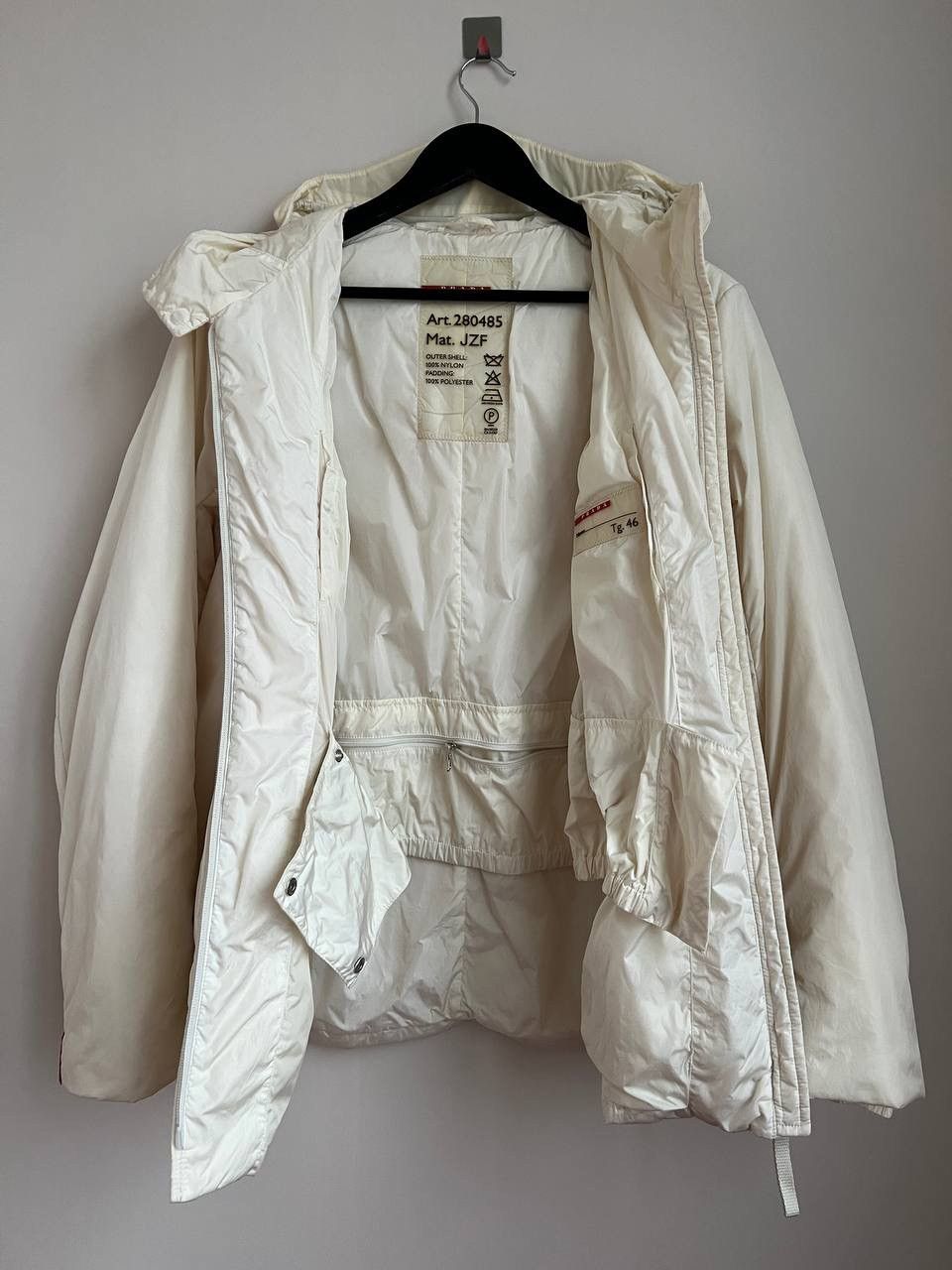 Prada Women's Prada logo jacket Size S / US 4 / IT 40 - 2 Thumbnail