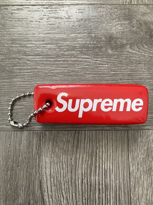 お買得】 Supreme Clip Keychain Black & Red | www.pro13.pnp.gov.ph