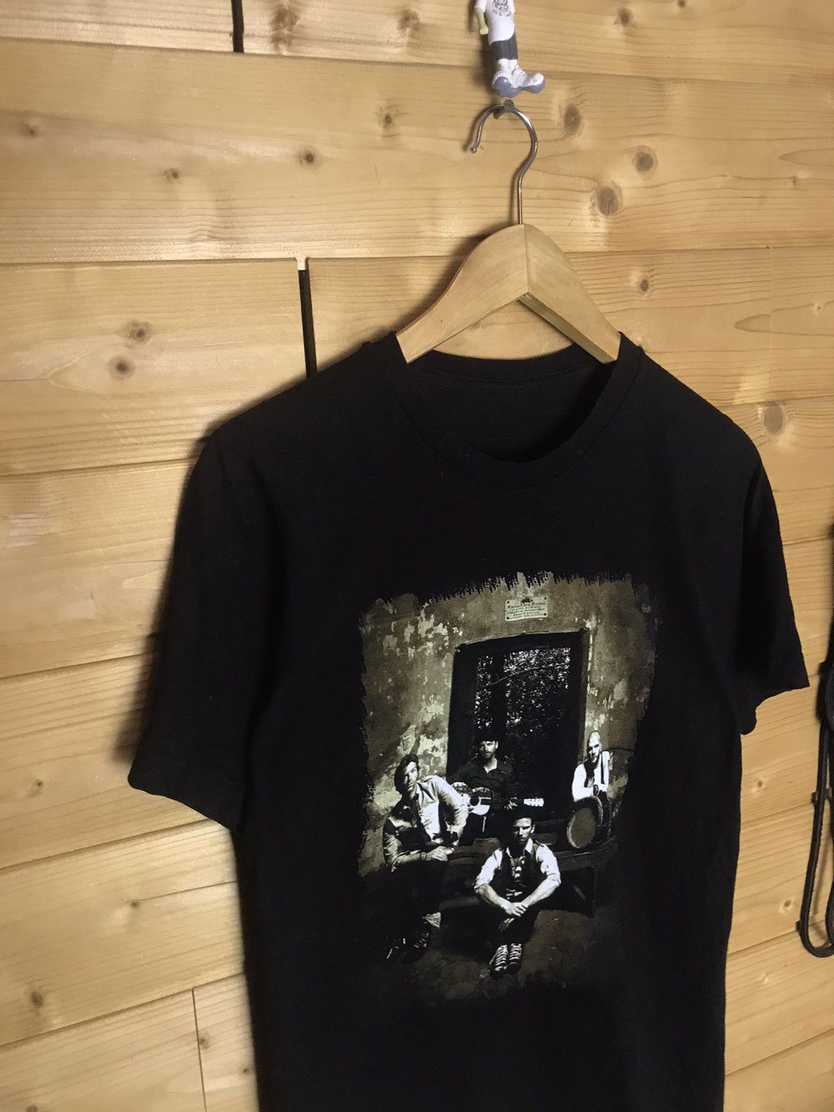 Band Tees Coldplay 2009 tour Viva la Vida t-shirt Size US S / EU 44-46 / 1 - 2 Thumbnail