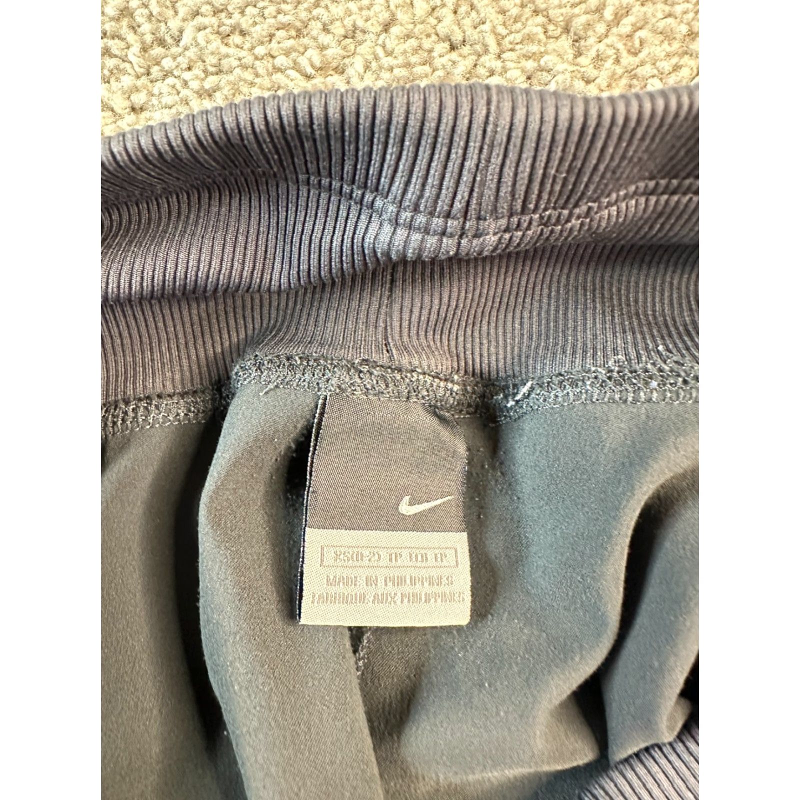 Nike Nike Track Pants Womens XS Gray Pink Pull On Stretch Regular Inseam 28in Logo 90s? (adjusted) Size 26" / US 2 / IT 38 - 4 Thumbnail