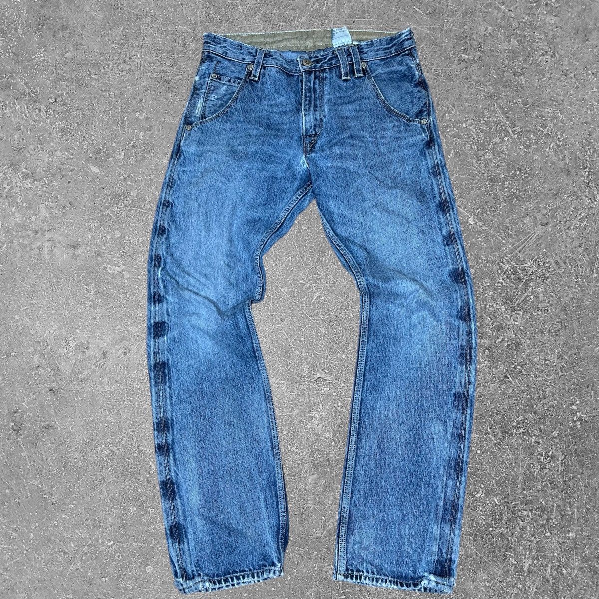 Levi's × Vintage Y2K Levi’s Button Back Pockets Grunge Slim Straight Jeans 31 Size US 31 - 6 Thumbnail
