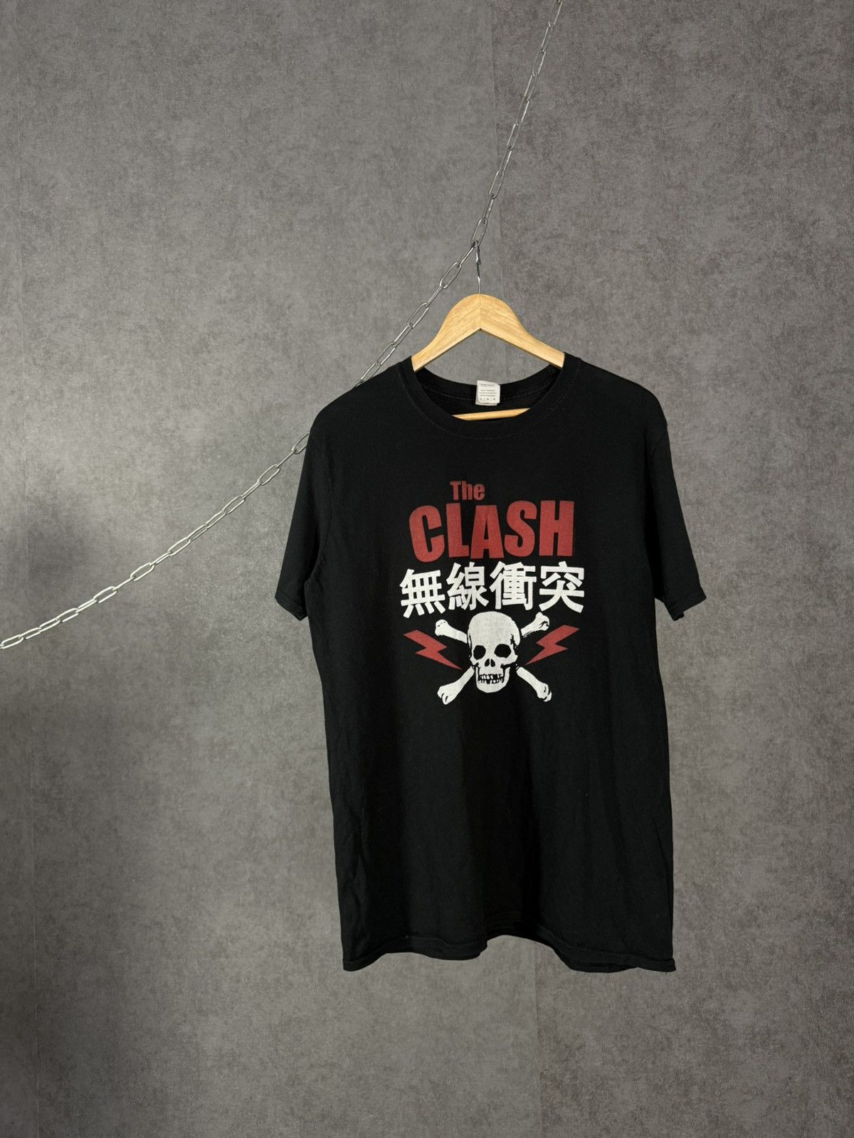 Band Tees The Clash rock band tee Size US L / EU 52-54 / 3 - 1 Thumbnail