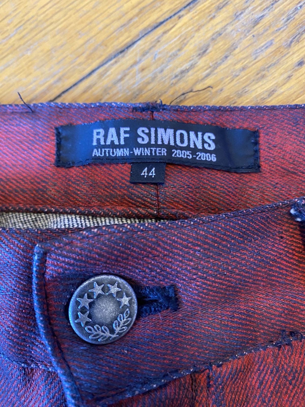 Raf Simons Raf Simons AW05 Red Waxed Denim Size US 28 / EU 44 - 12 Thumbnail