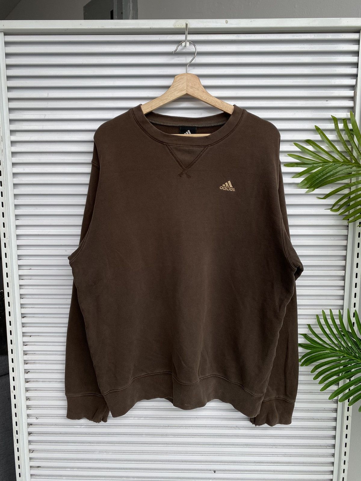 Adidas Vintage Adidas Brown Travis Flacko Scott Crewneck Size US XL / EU 56 / 4 - 1 Thumbnail