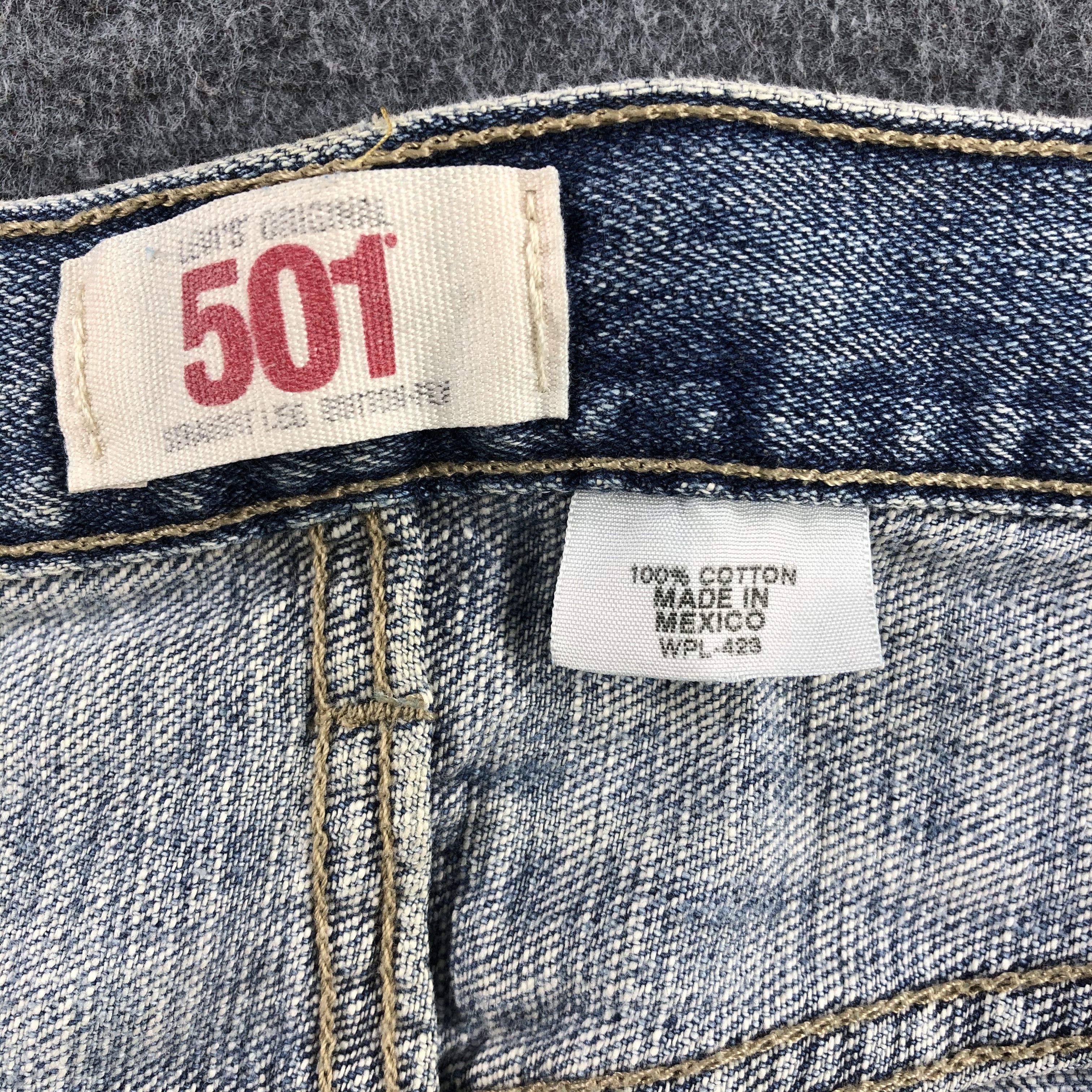 Levi's Vintage Light Wash Levis 501 Jeans-J1577 Size US 35 - 10 Thumbnail