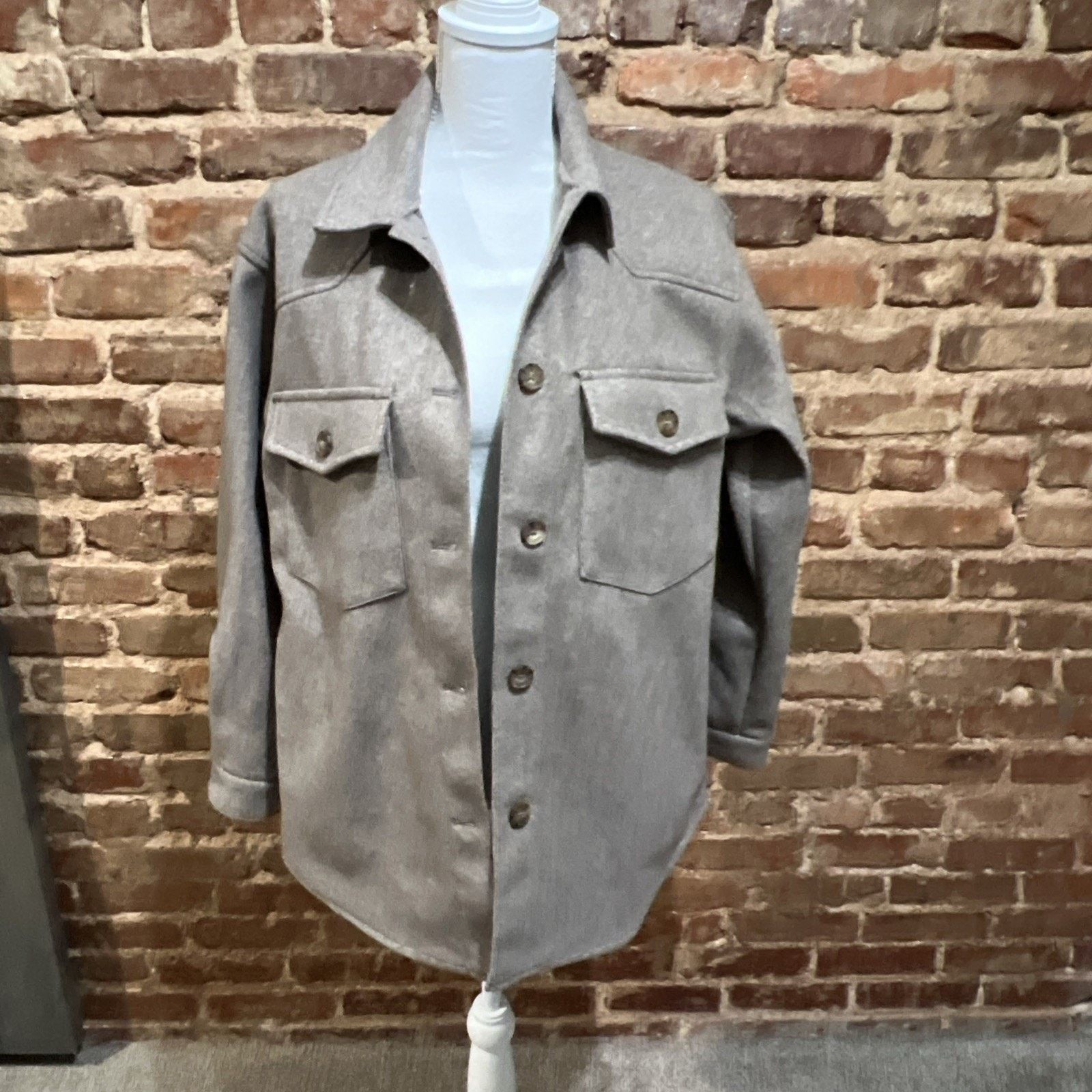& Other Stories NWT Love Tree Women Classic Button Down Shacket Size M Cocoa Size M / US 6-8 / IT 42-44 - 2 Thumbnail