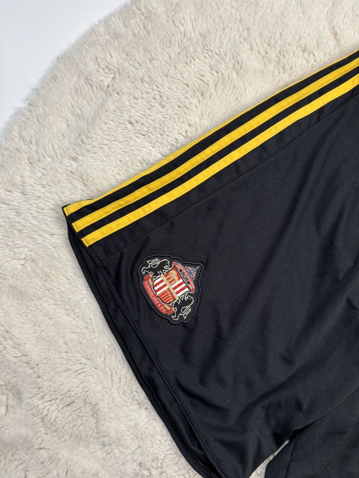 Adidas Adidas FC Sunderland 17/18 Soccer Shorts Rare England Size US 36 / EU 52 - 2 Thumbnail