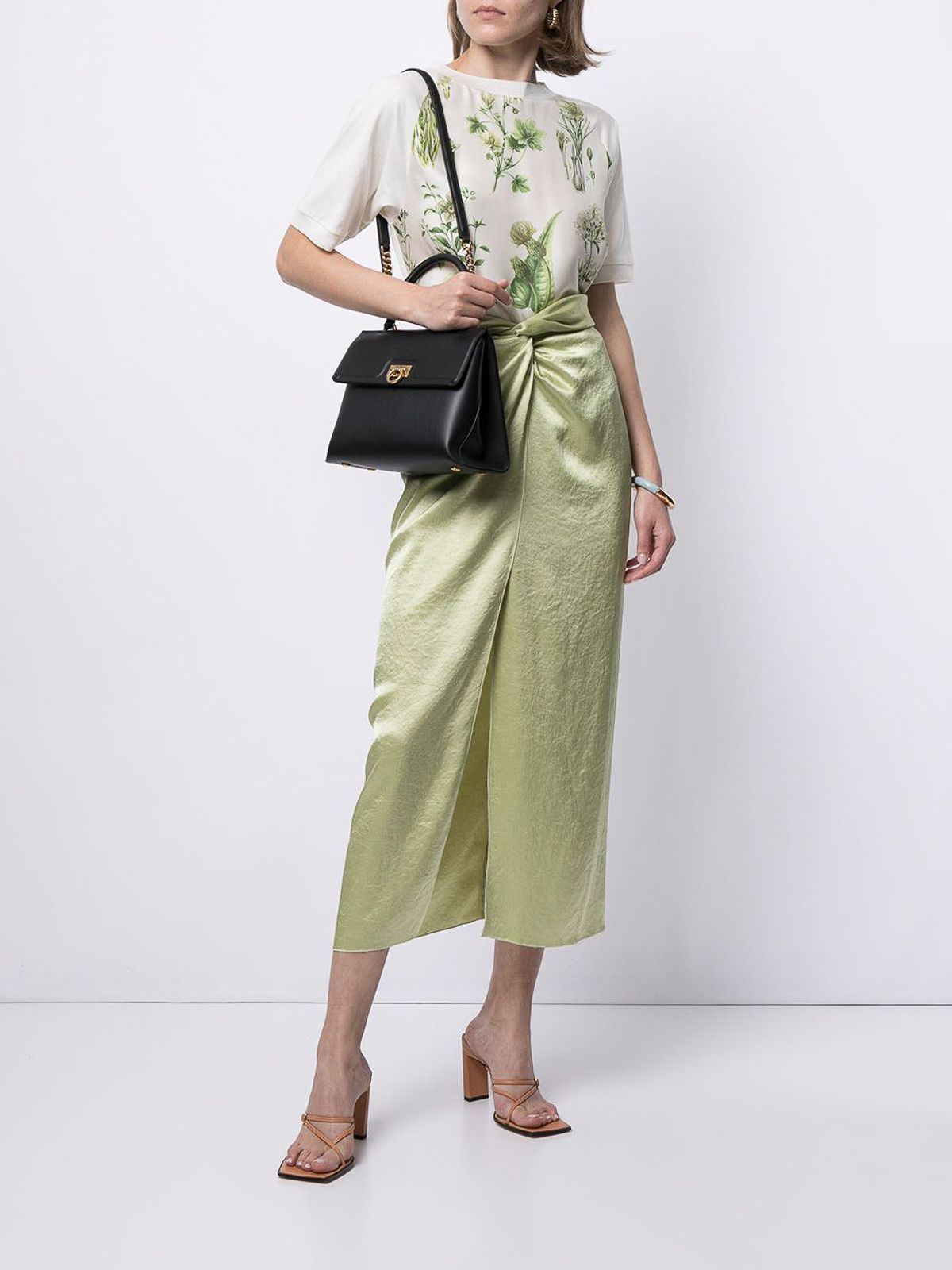 Salvatore Ferragamo o1s1rm1224 Size: OS / Trifolio Small Leather Handbag Size ONE SIZE - 2 Thumbnail