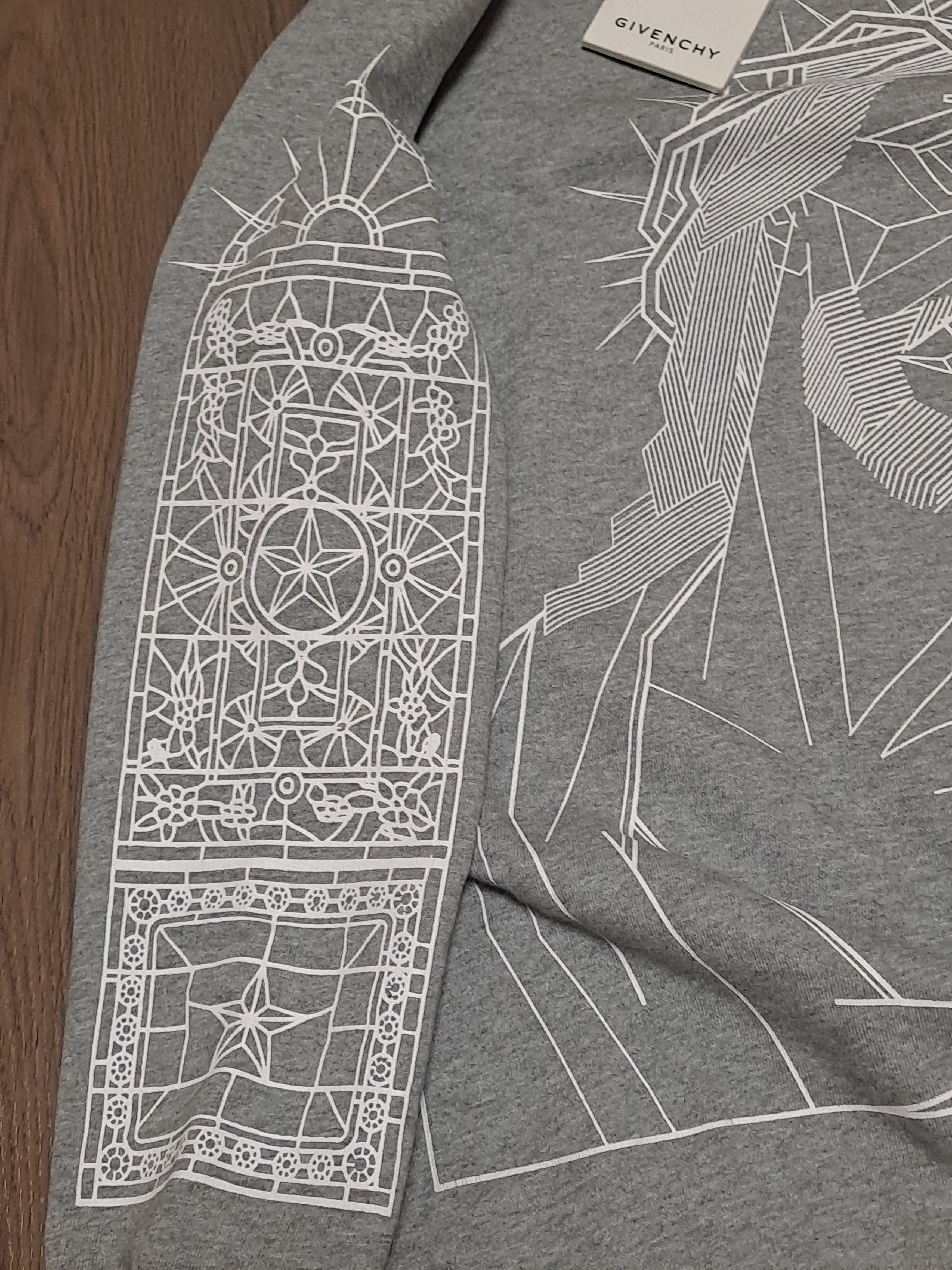 Givenchy NWT $1K GIVENCHY JESUS SWEATSHIRT, BRAND NEW WITH TAG Size US XS / EU 42 / 0 - 4 Thumbnail