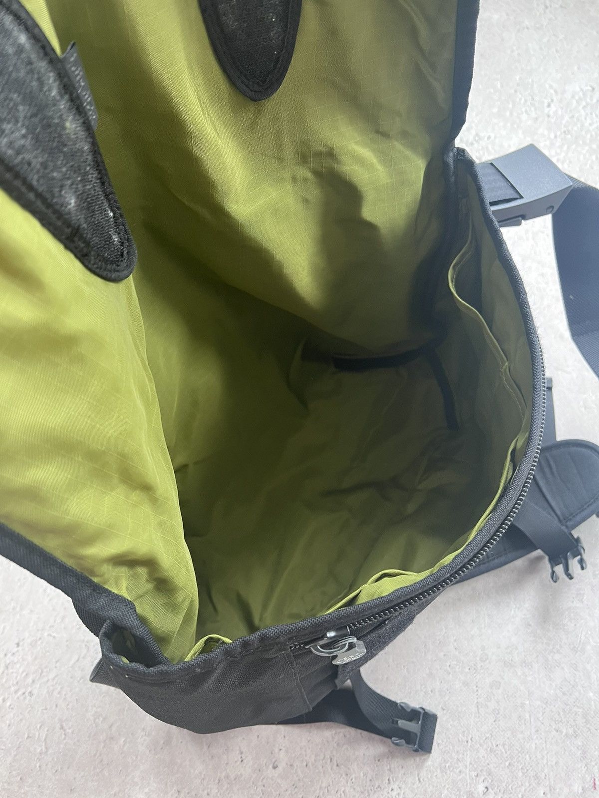 Freitag × Vintage Freitag style Messenger Crossbody Bag y2k gorpcore style Size ONE SIZE - 12 Thumbnail