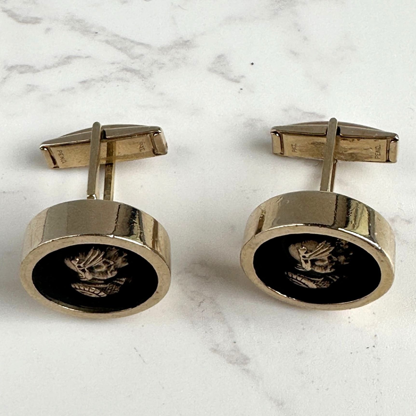 Vintage Gold and Black Warrior Profile Cufflinks, 1950s Pat Pend. Size ONE SIZE - 2 Thumbnail