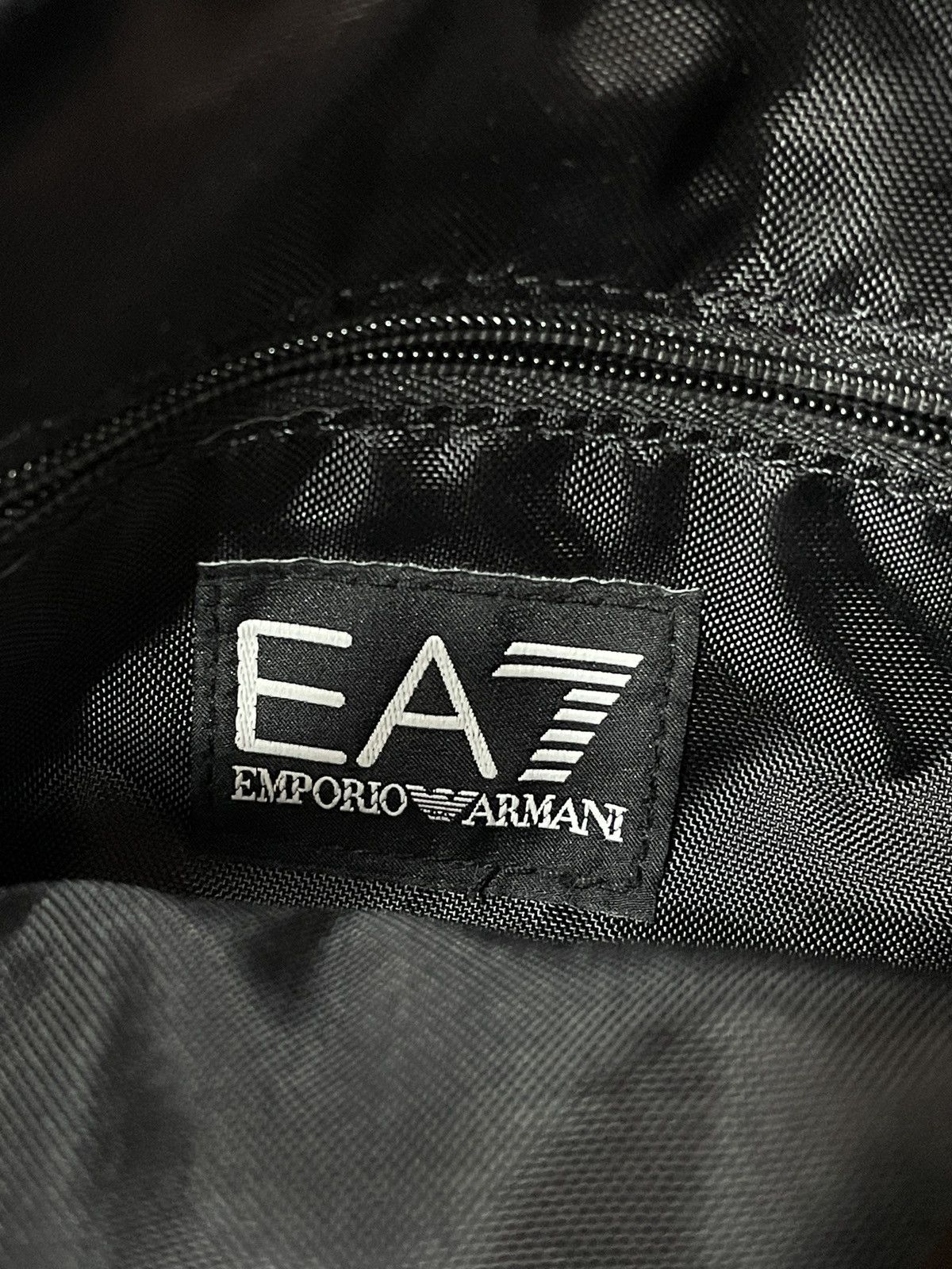 Emporio Armani 🔥Offers🔥Emporio Armani Shoulder Bag Streetwear Hype Drill Size ONE SIZE - 8 Thumbnail