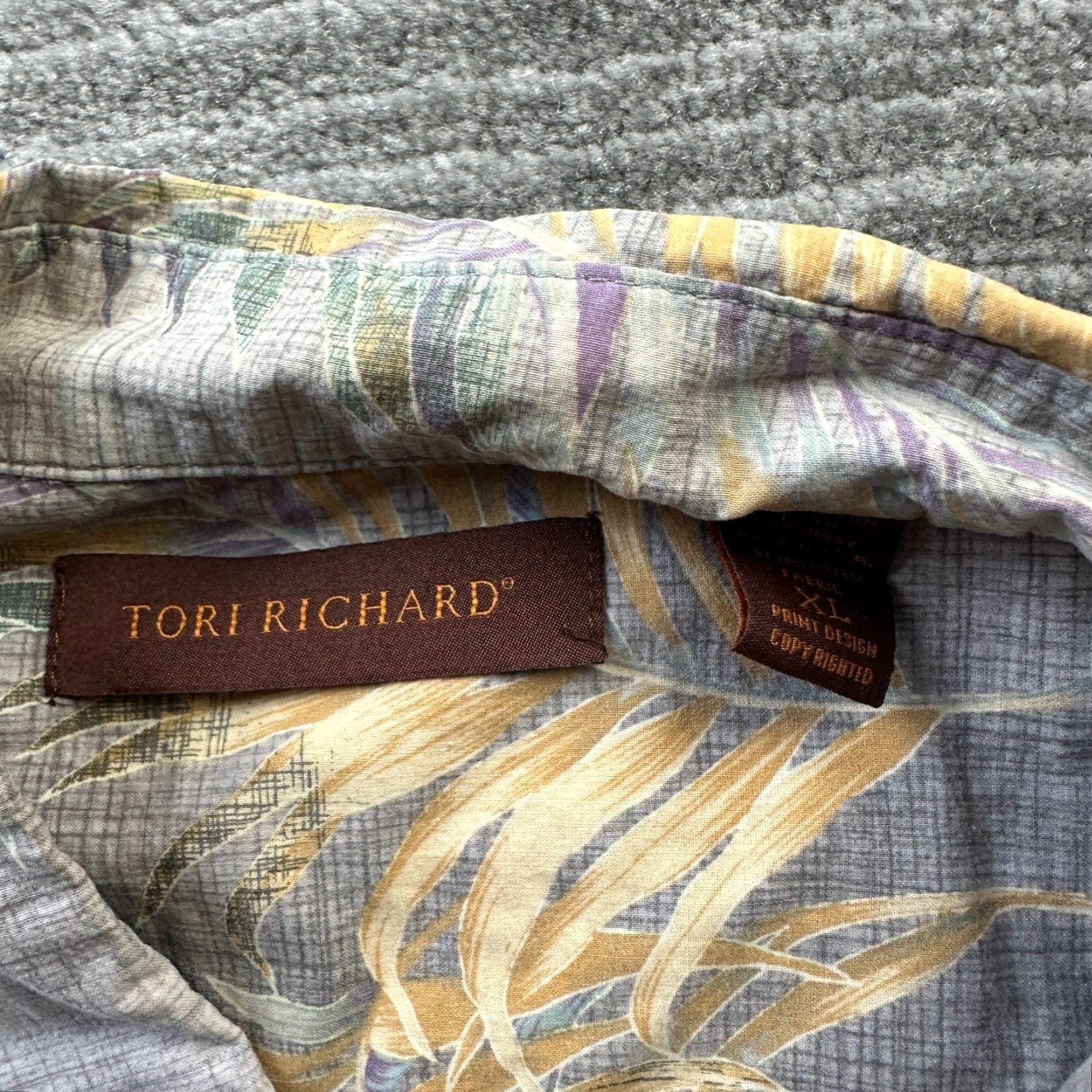 Tori Richard Tori Richard Shirt XL Gray Button-Up Mens Hawaiian Floral Cotton Lawn Short Sleeve Embroidered Casual Regular Fit Size US XL / EU 56 / 4 - 6 Thumbnail