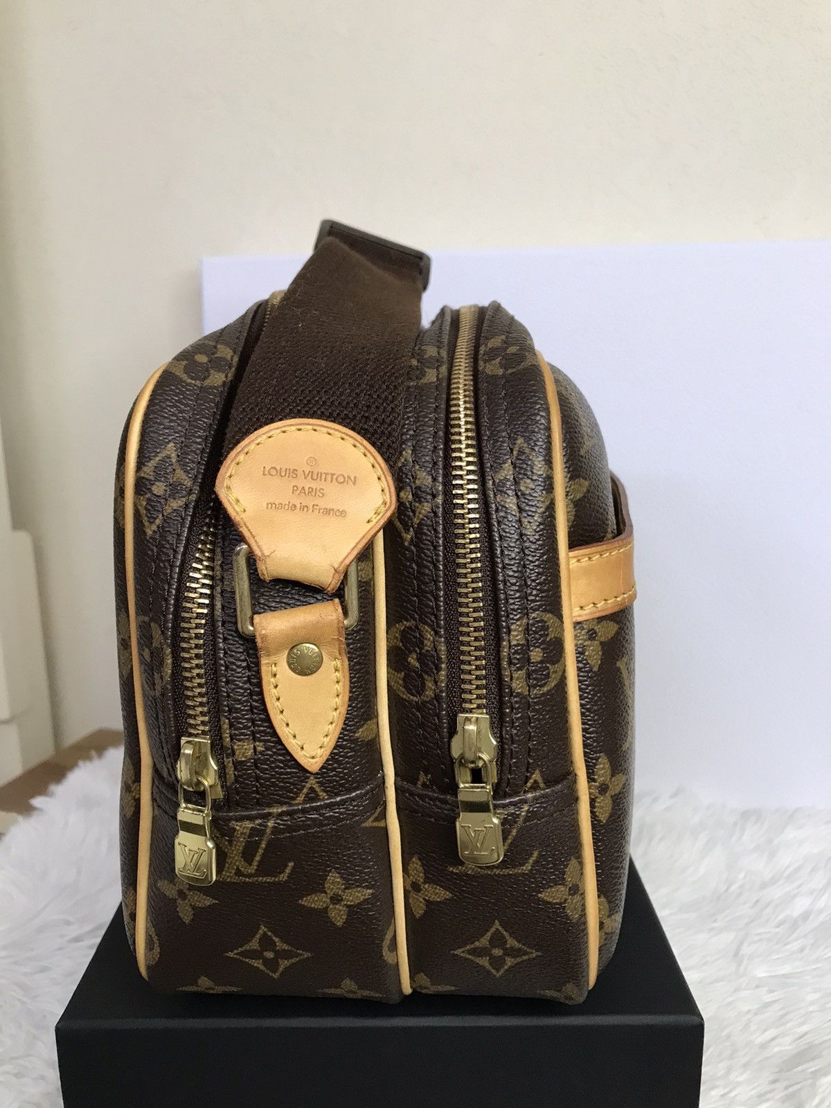 Louis Vuitton Louis Vuitton Repoter PM Size Monogram Size ONE SIZE - 4 Thumbnail