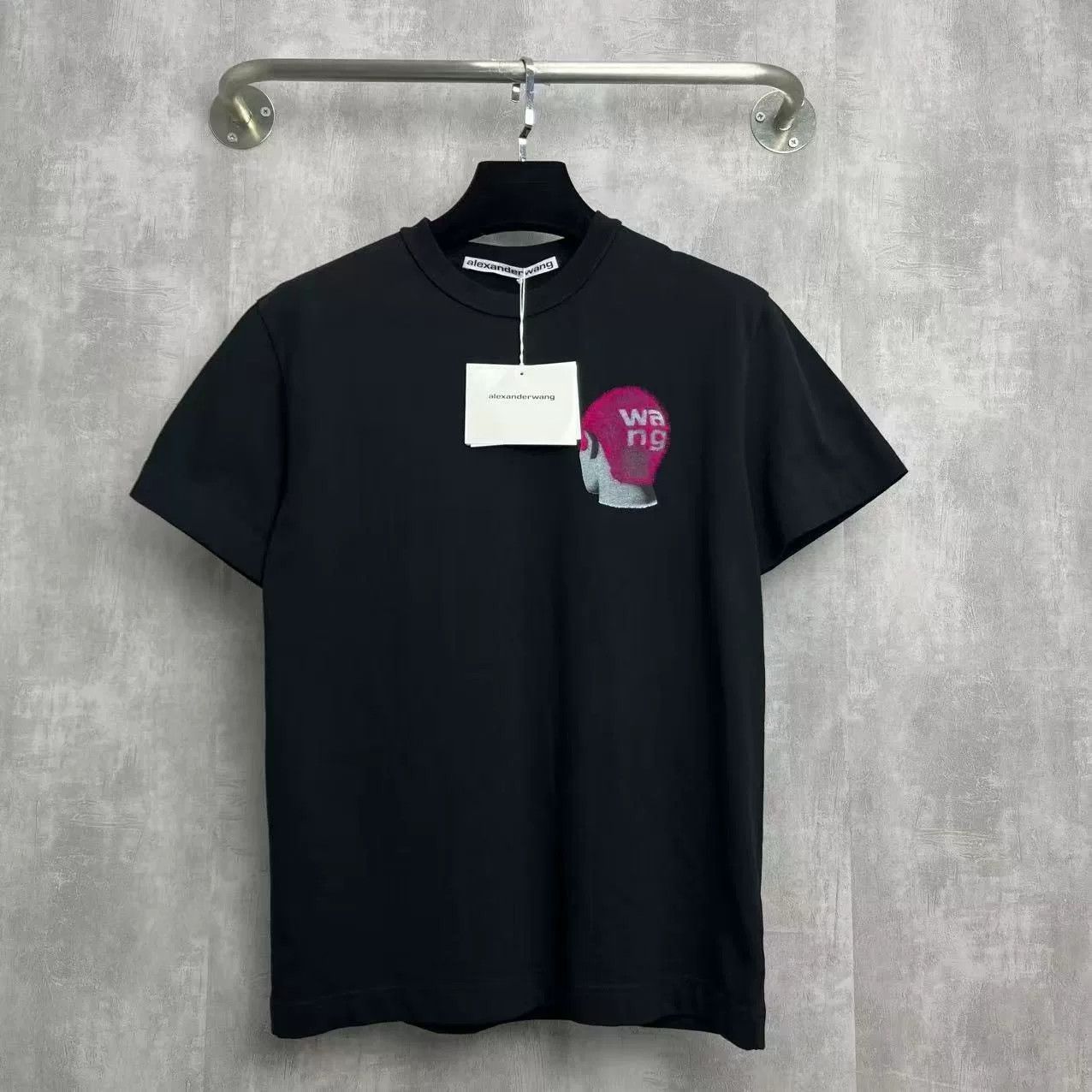 Alexander Wang Alexander Wang Pink Logo Black T-Shirt Size XS / US 0-2 / IT 36-38 - 1 Thumbnail