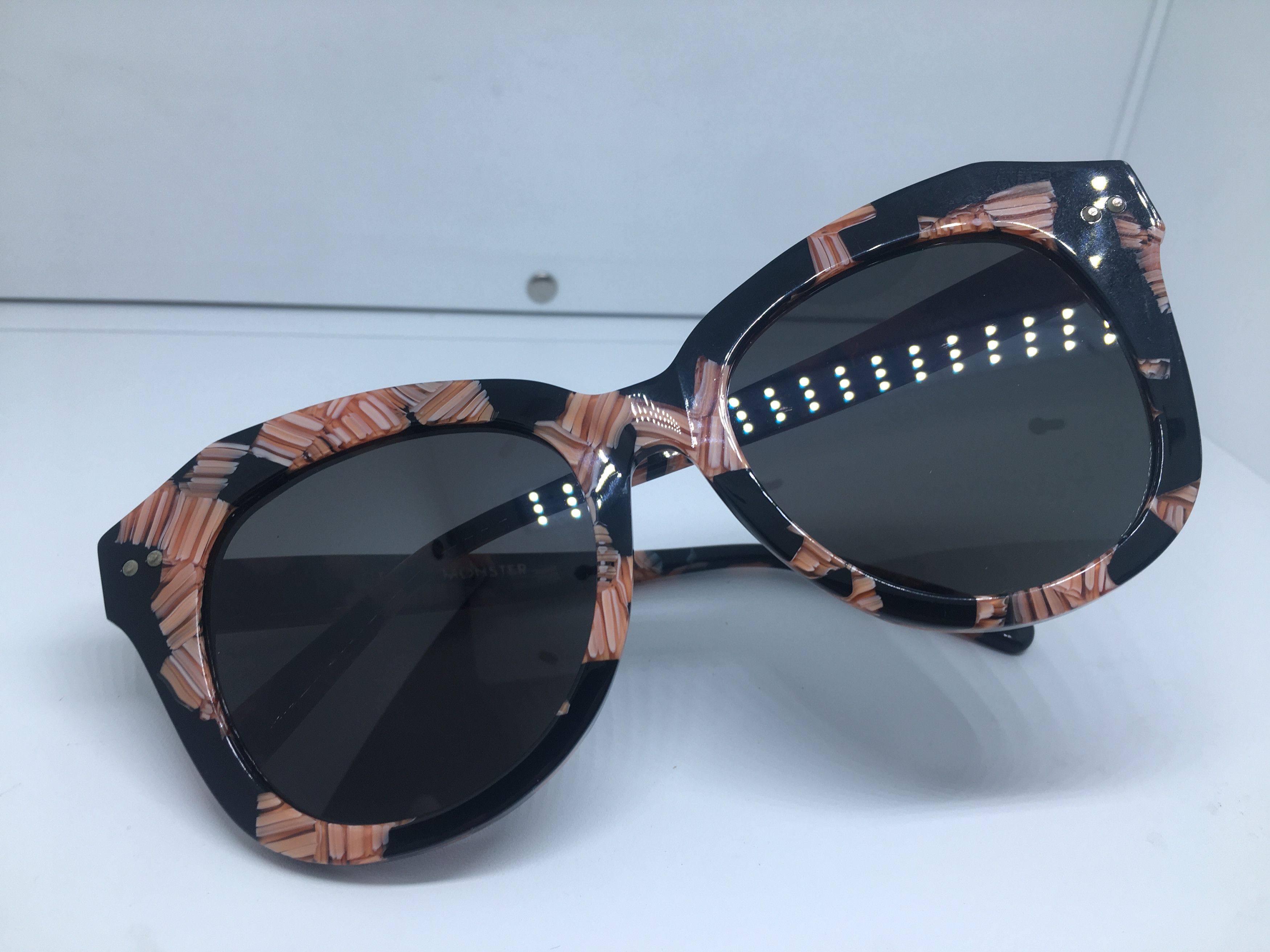 Gentle Monster Gentle Monster Luck and Fate Oversize Sunglasses Frame Size ONE SIZE - 7 Thumbnail