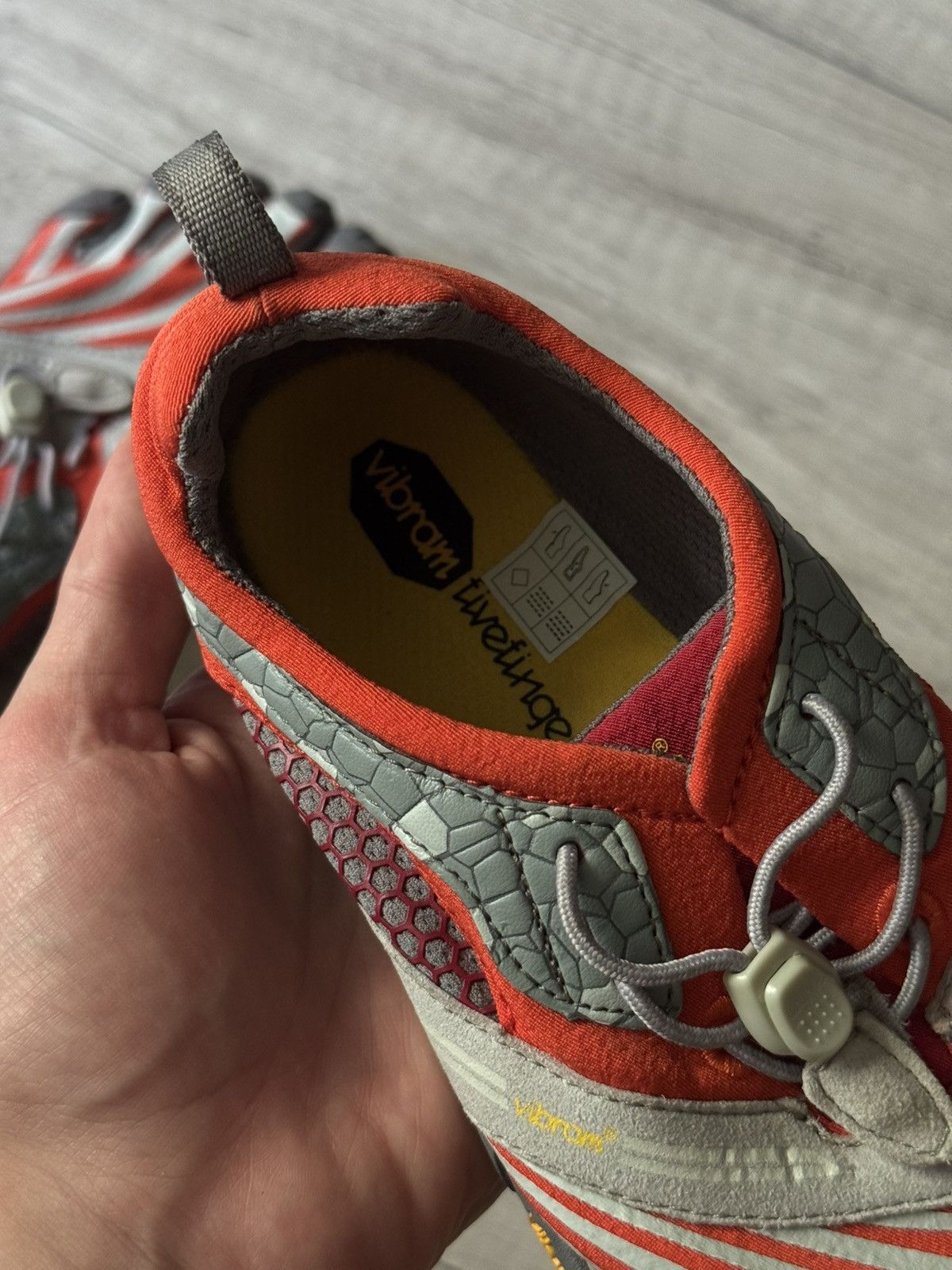 Vibram Vibram FiveFingers Shoes Size US 6 / EU 39 - 6 Thumbnail