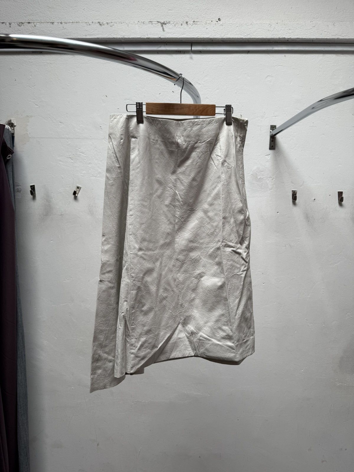 Jil Sander Jil Sander Broken Leather Skirt Size 29" - 1 Thumbnail