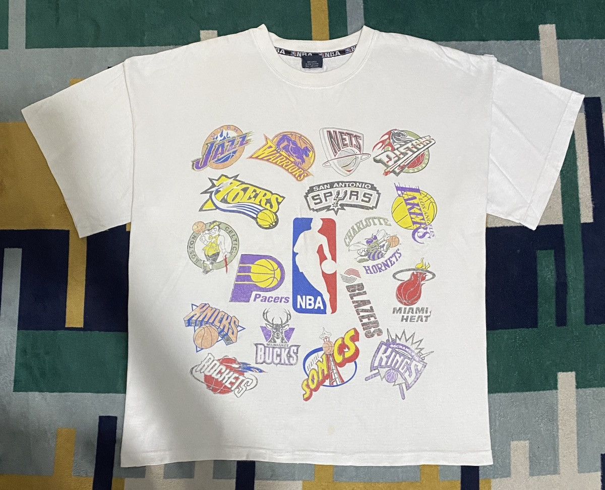NBA Vintage NBA Multi Club T Shirt Size US XL / EU 56 / 4 - 1 Thumbnail