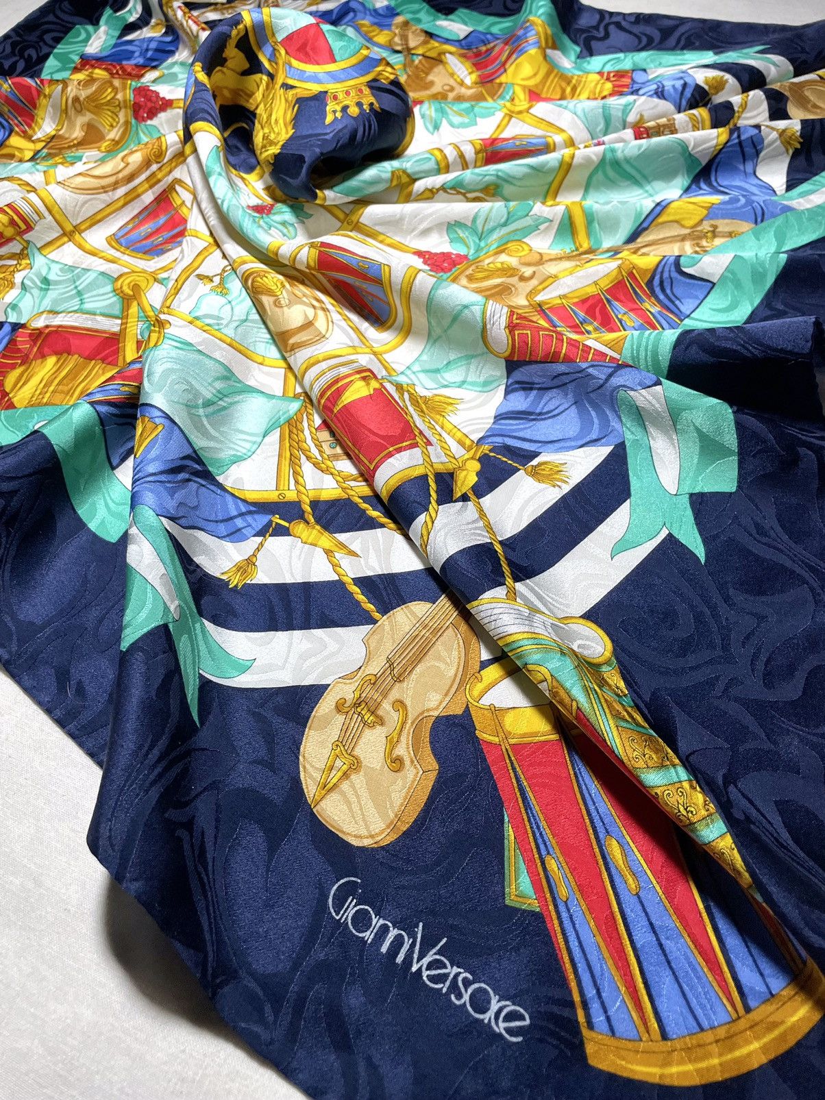 Versace × Vintage Gianni Versace jacquard art music silk scarf Size ONE SIZE - 5 Thumbnail