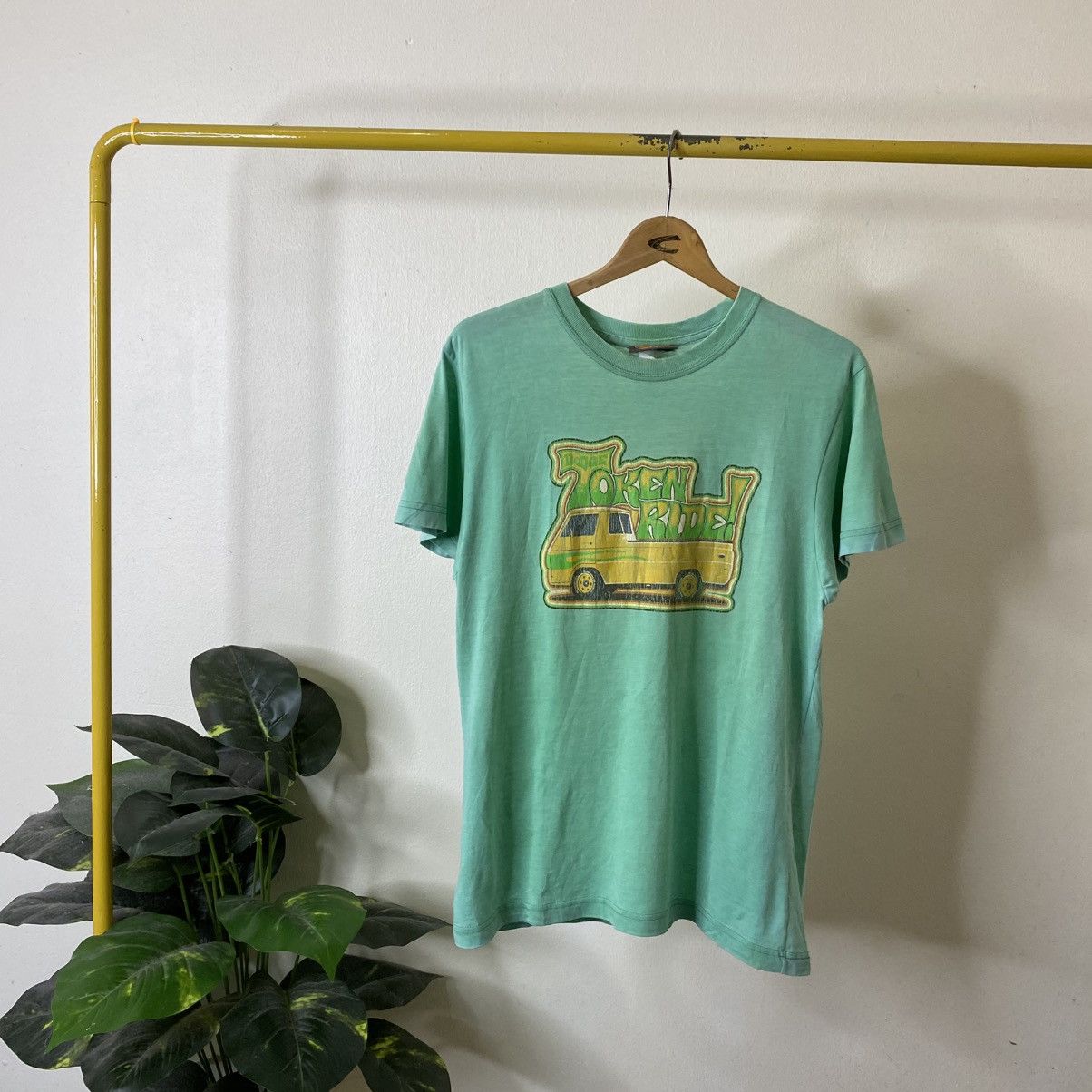 Vintage Vintage 2000s Dodge Token Ride Sunfaded T Shirt Size US M / EU 48-50 / 2 - 1 Thumbnail