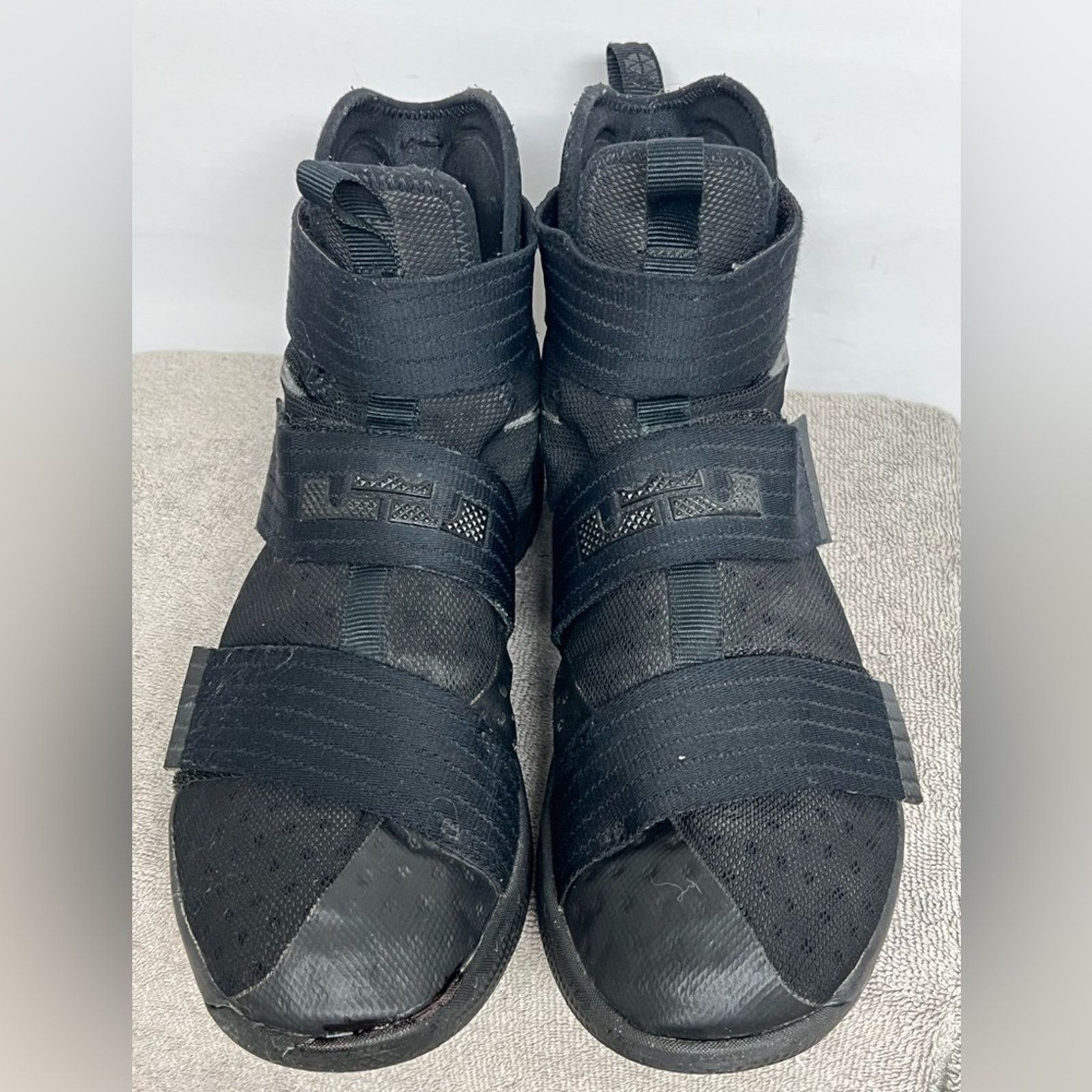 Nike Nike Mens LeBron Soldier 10 844374-001 Basketball Shoes Size US 10.5 / EU 43-44 - 3 Thumbnail