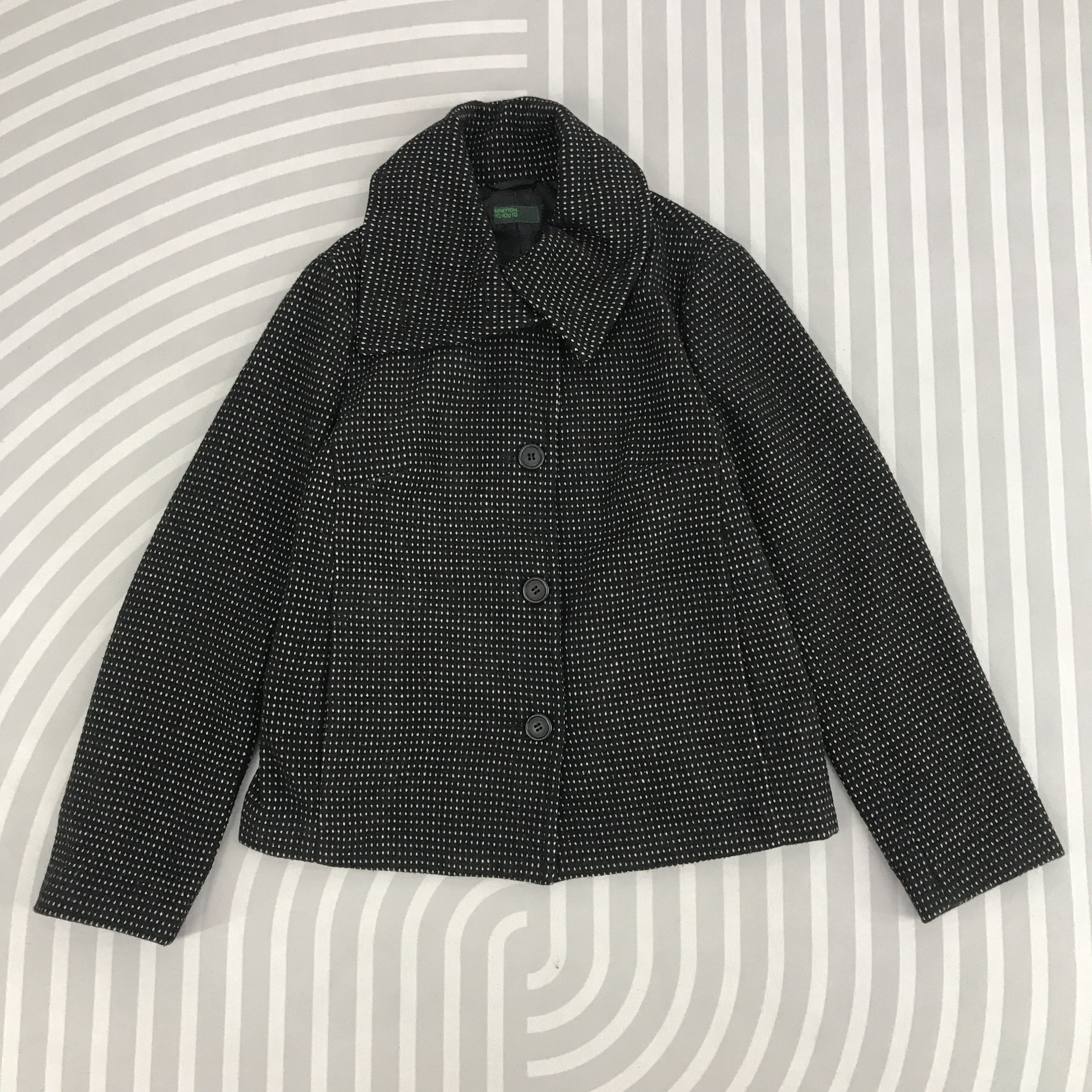 Benetton × Japanese Brand × Vintage Vintage Benetton to you to Wool Button woman Jacket Size US L / EU 52-54 / 3 - 2 Thumbnail