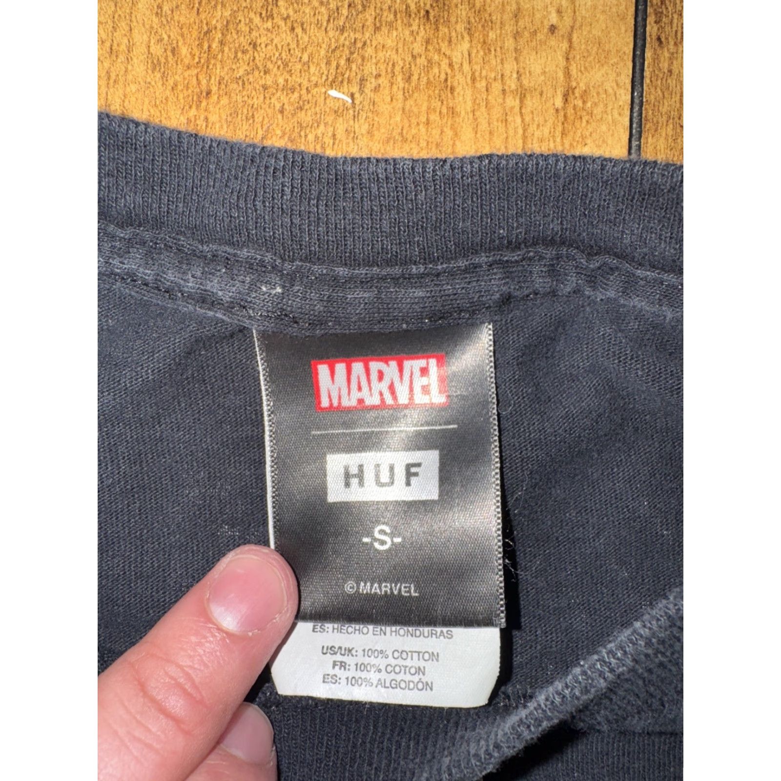 Vintage VINTAGE Huf x Marvel Spiderman T-Shirt Men Small Black 16.5x24 Shirt Mens Small Black Marvel Spiderman T-Shirt Size US S / EU 44-46 / 1 - 3 Thumbnail