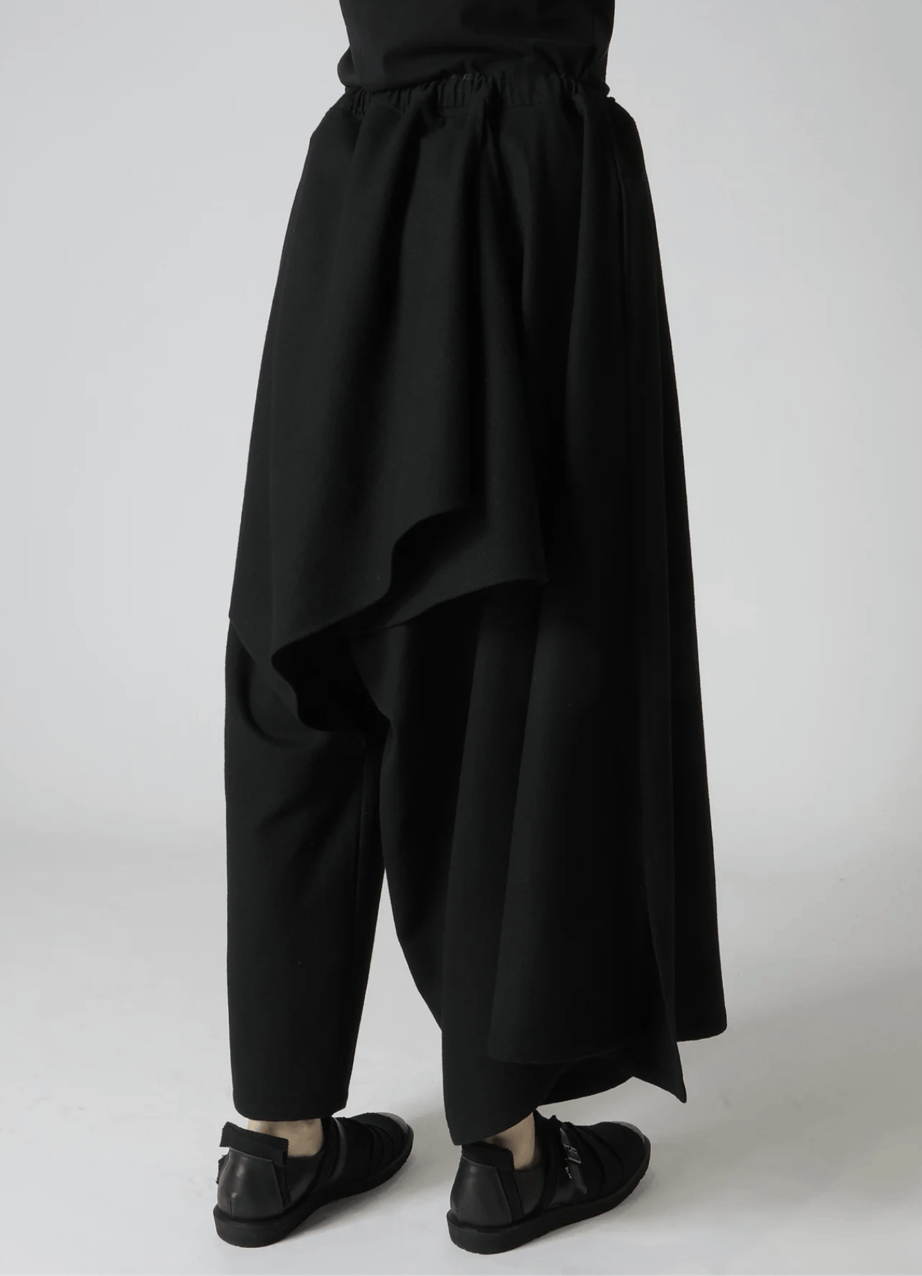 Yohji Yamamoto Yohji Yamamoto Collections - WOOL GATHERED WRAP PANTS Size 26" / US 2 / IT 38 - 8 Thumbnail