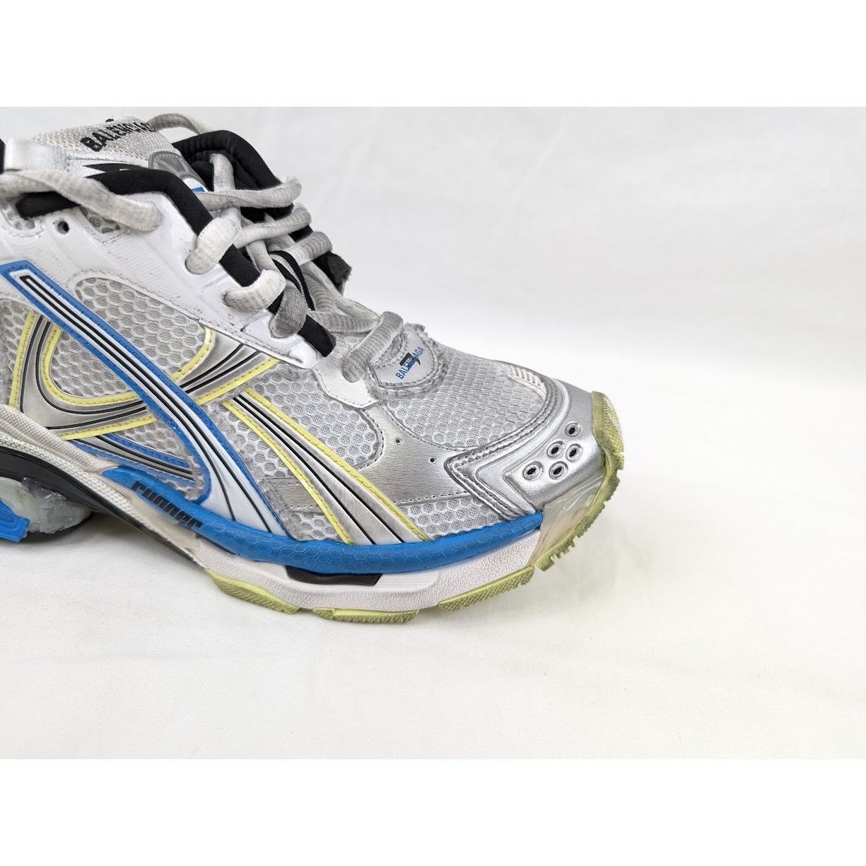 Balenciaga o1rshd1 Rubber Runner in White/Yellow/Blue Size US 9 / EU 42 - 3 Thumbnail