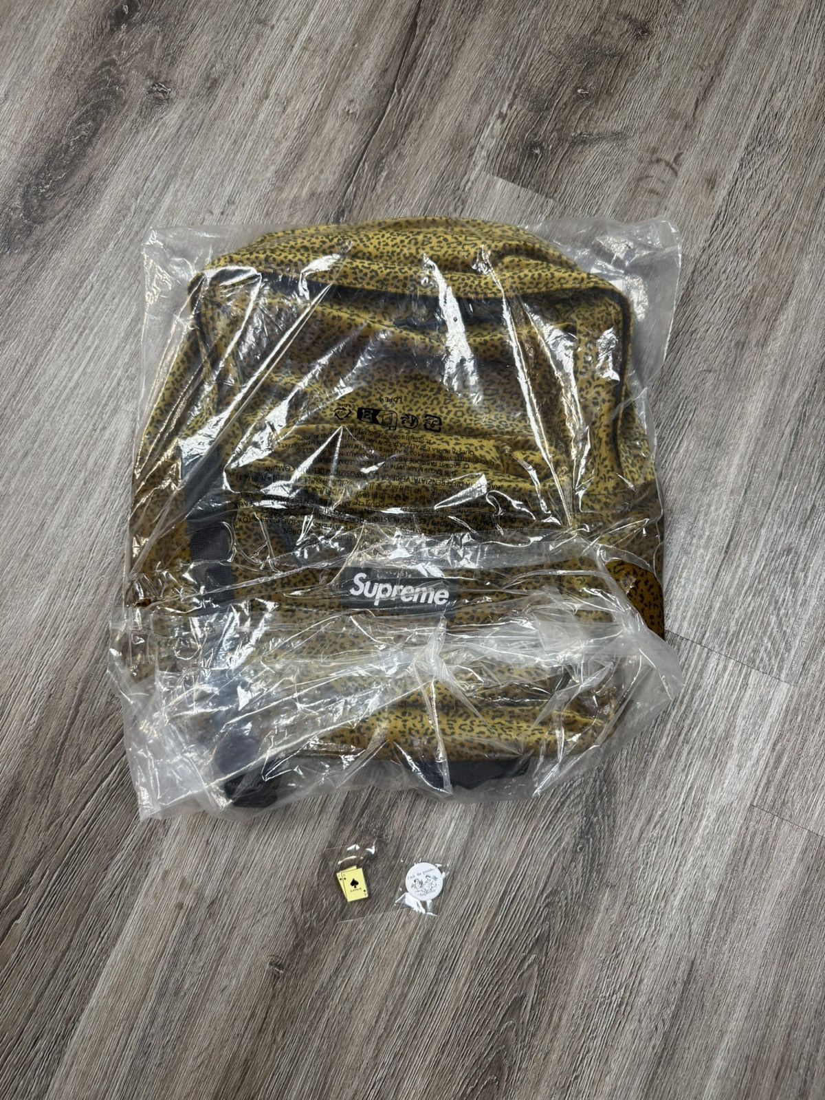 Supreme Supreme Velvet Backpack Tan Leopard FW25 Size ONE SIZE - 2 Thumbnail