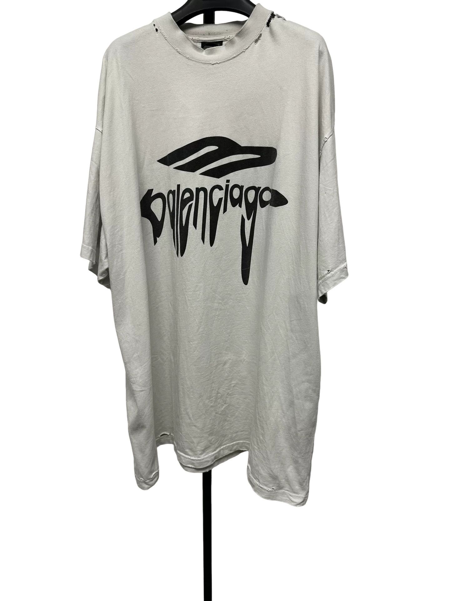 Balenciaga Balenciaga Graphic Logo Distressed T-Shirt Size 4 Size US XL / EU 56 / 4 - 1 Thumbnail